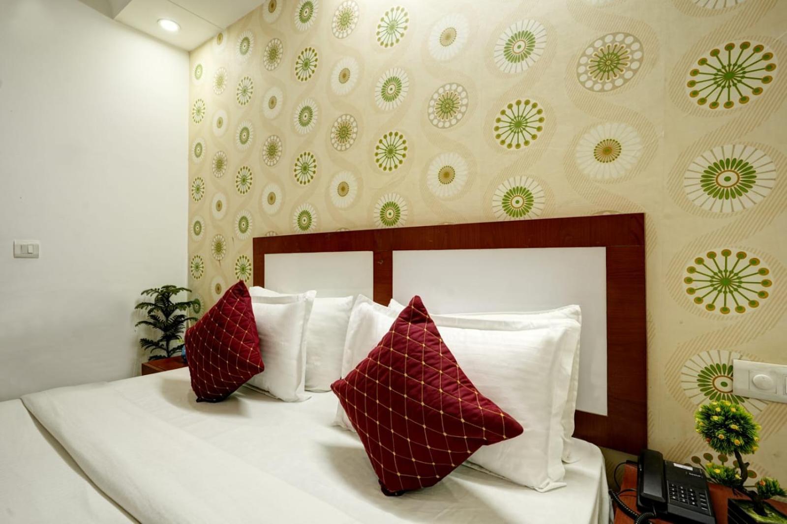 Airport Vijay Palace Near Aerocity Delhi Airport Nova Deli
