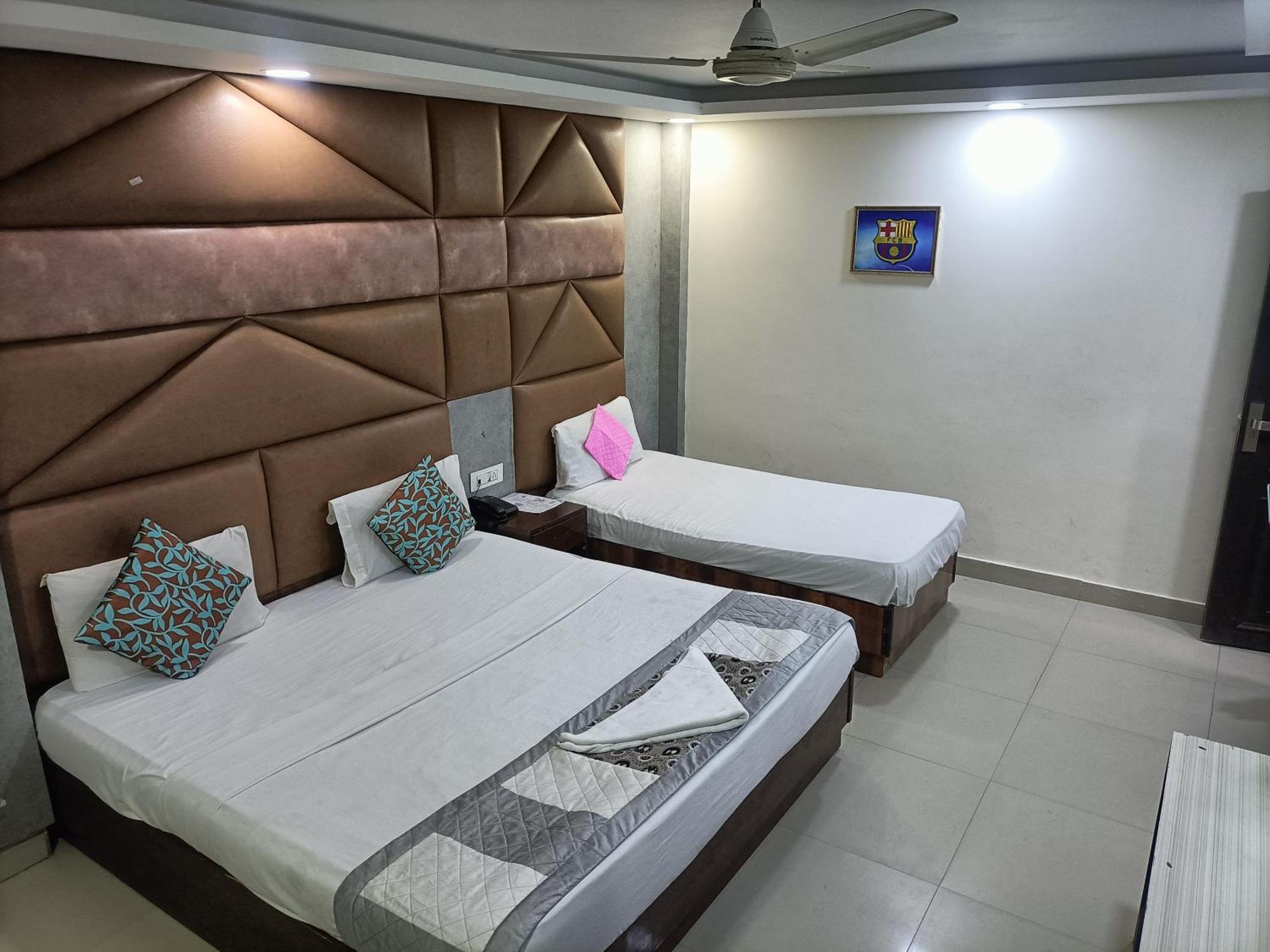 Tela Near Igi Airport Delhi Hotel New Delhi