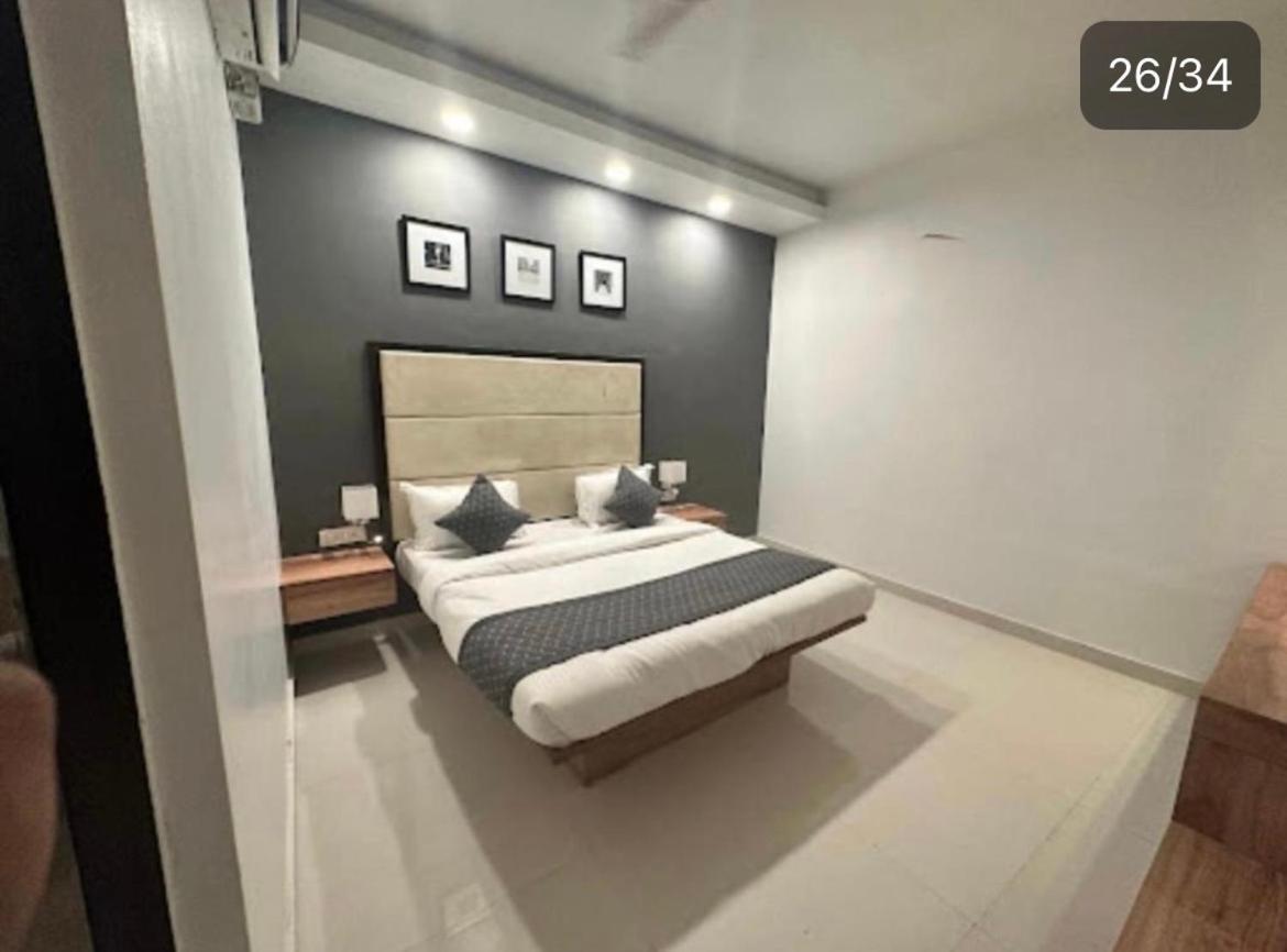 Bloom - National Highway- 8, Mahipalpur 3*