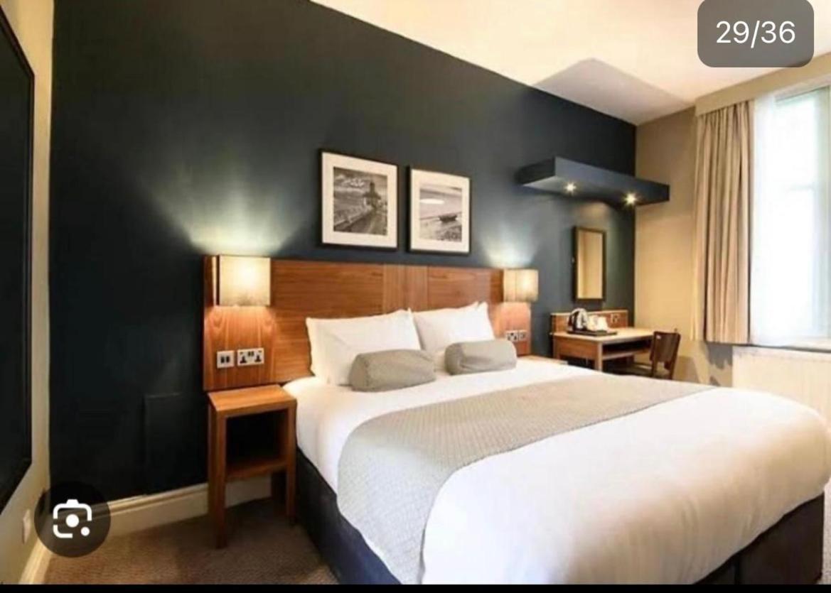 Hotel Bloom - National Highway- 8, Mahipalpur