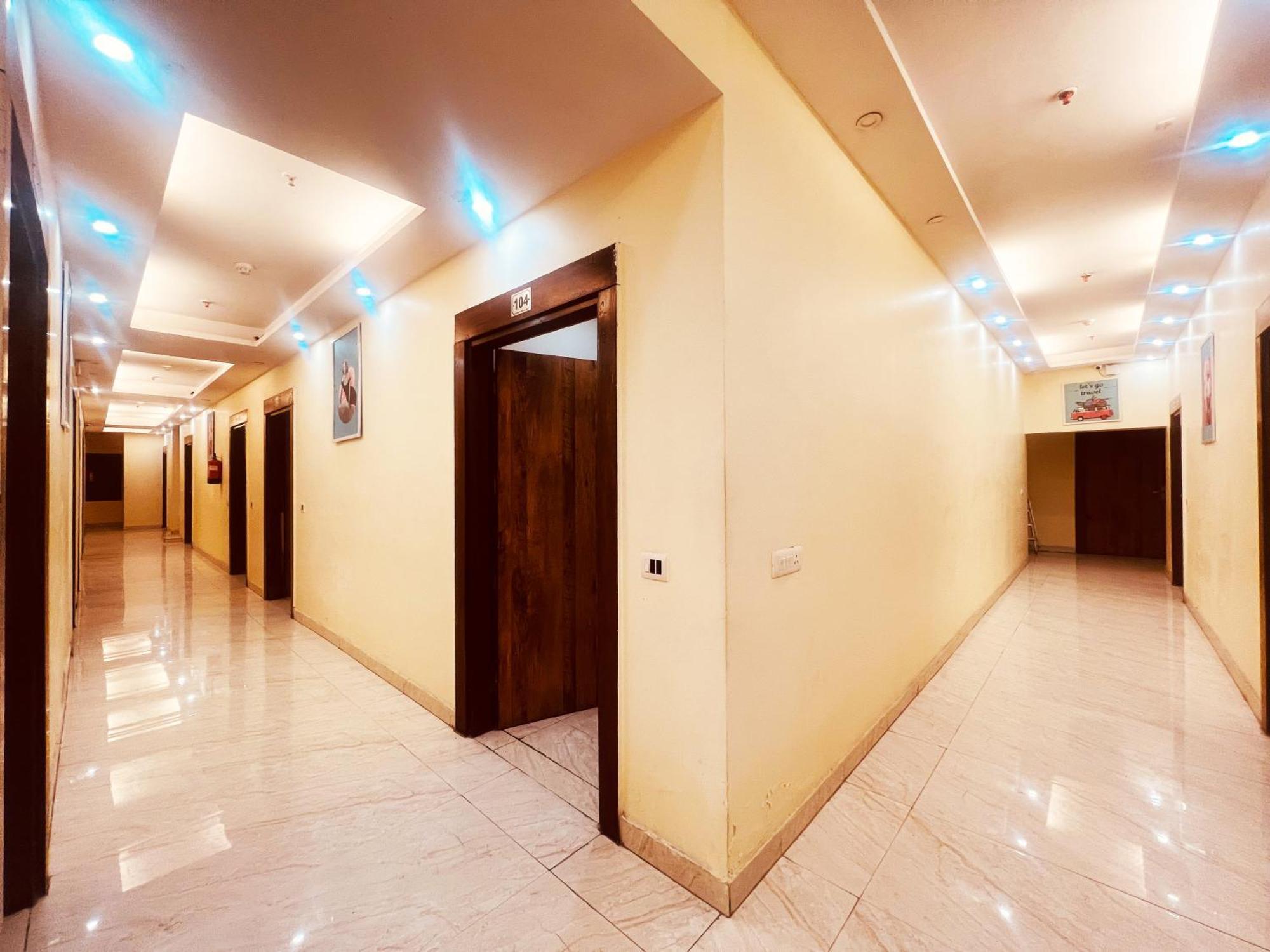 Lagoona And Banquet Hall Hotel 3*