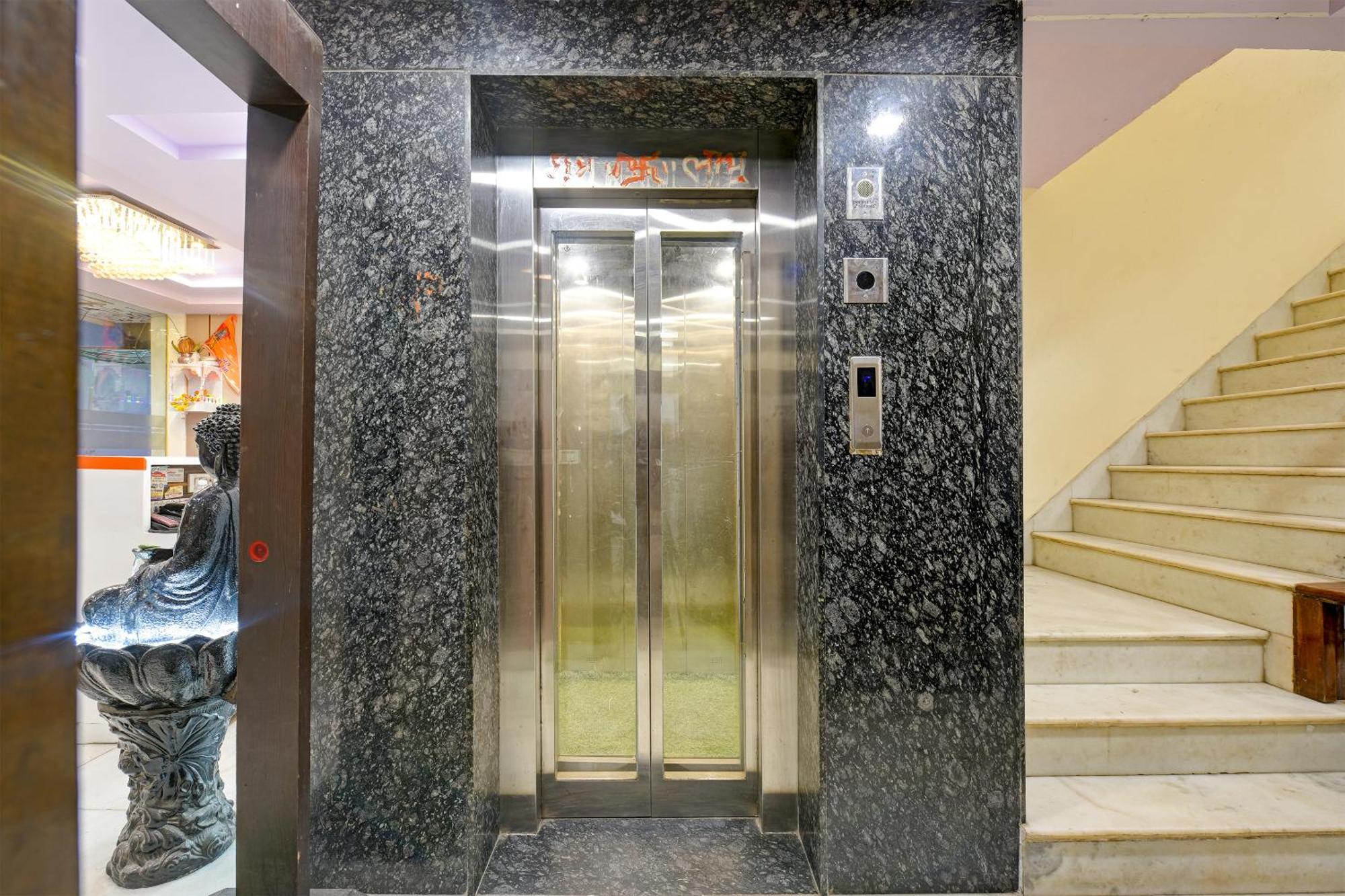 Hotel Bhartia - Train Station New Delhi