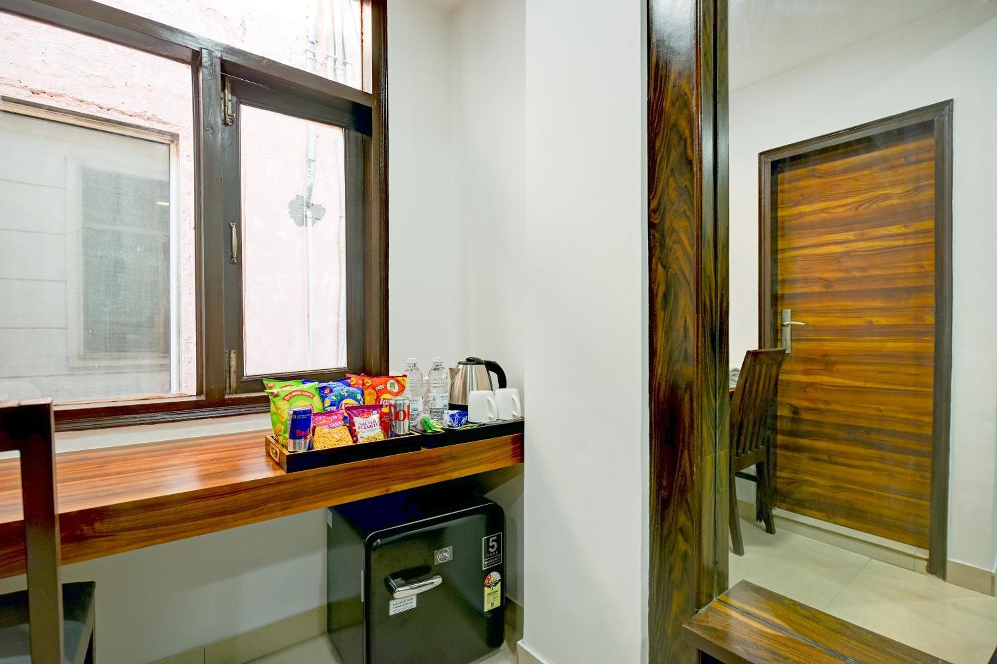 Bhartia - Train Station Hotel