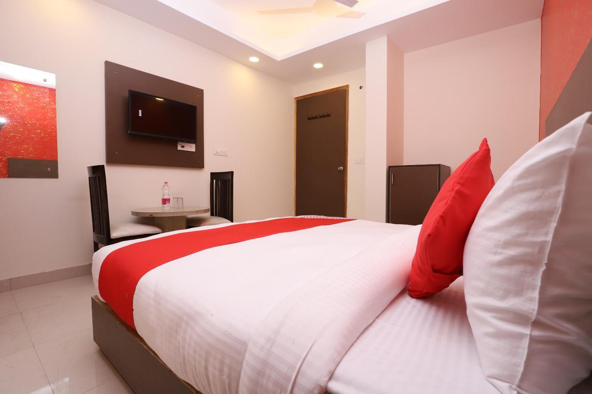 O Prime Palace 3* New Delhi