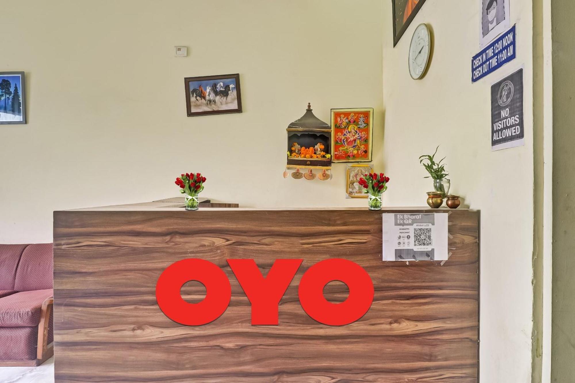O Near Ambience Mall Hotel 3*