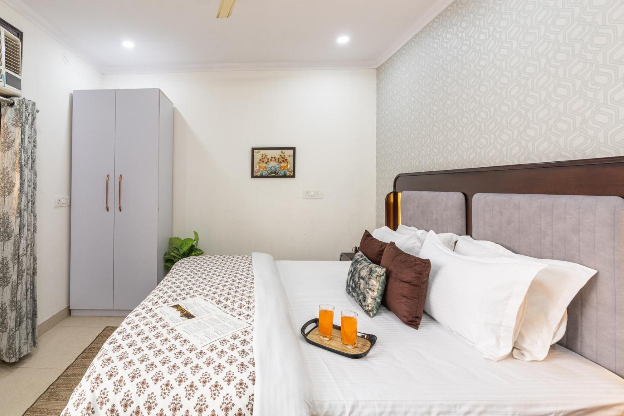 Homlee-vintage 2bhk With Fort/park View Apartment