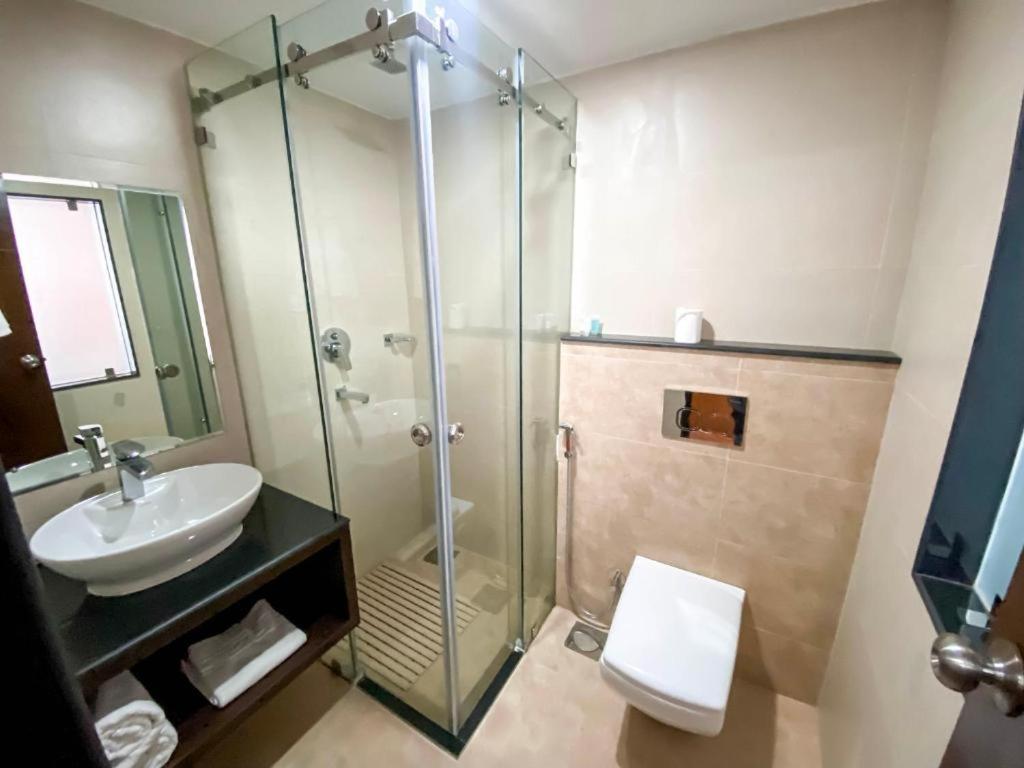 Tu Casa International Near Delhi Airport Hotel