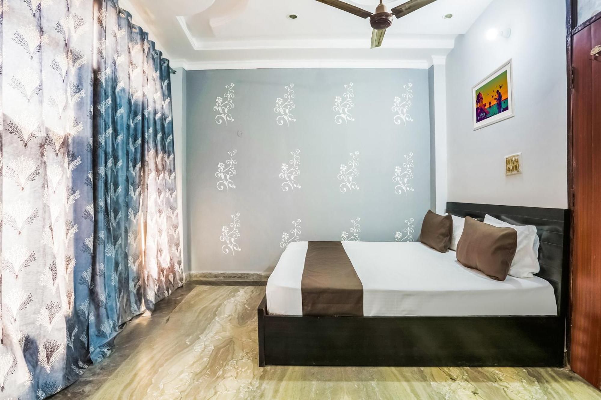 O Town Hotel
