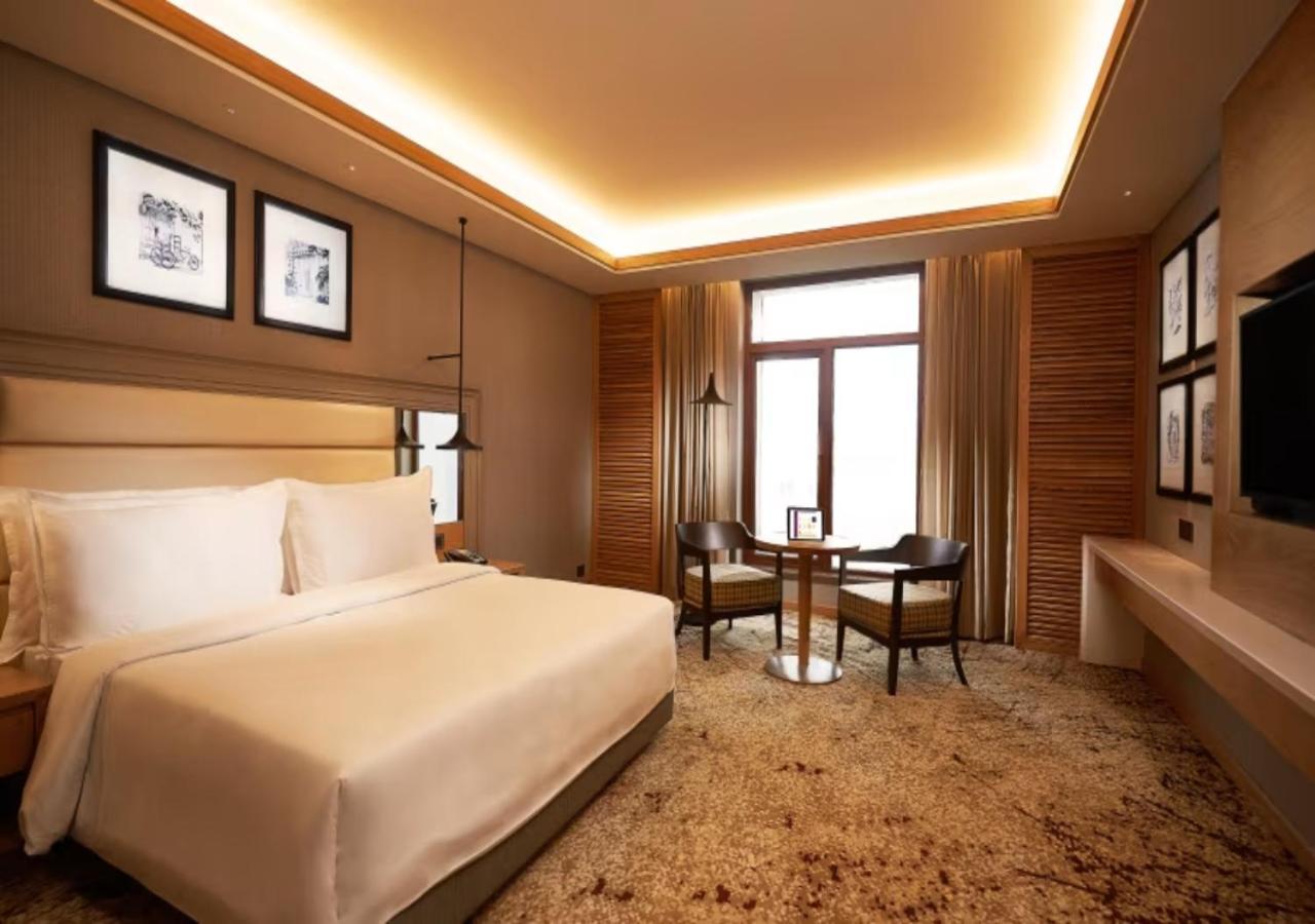 Hotel Empire Suites New Delhi