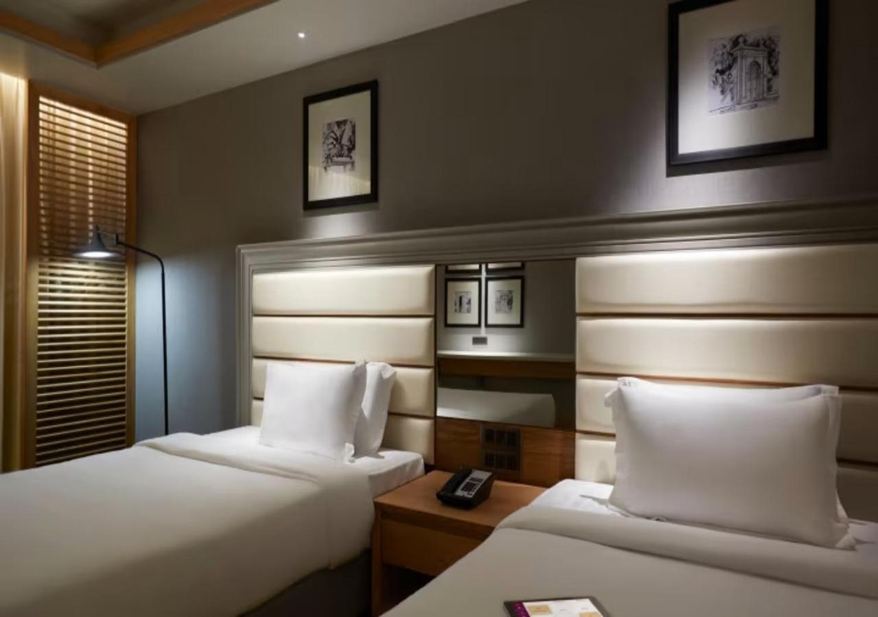 Hotel Empire Suites Hotel New Delhi