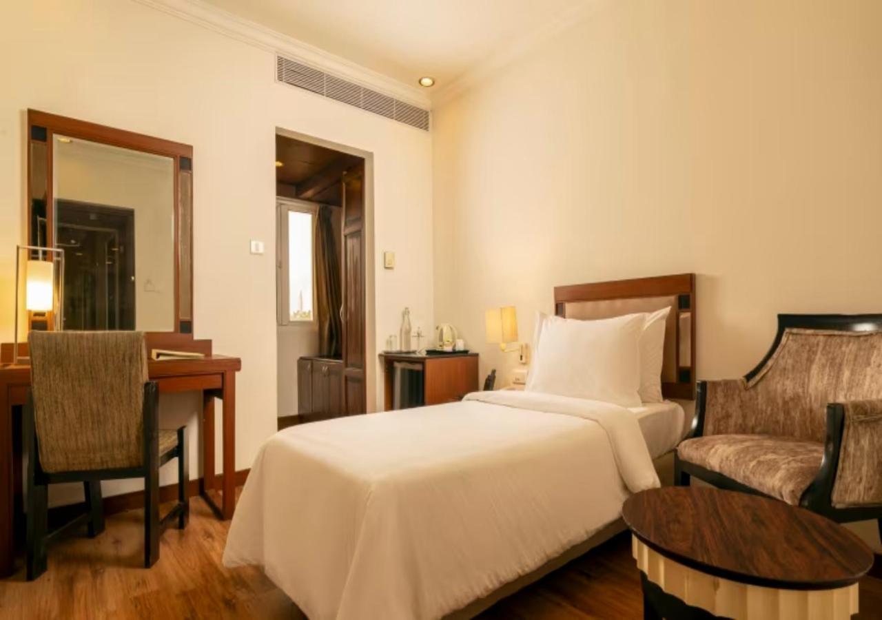 Hotel Empire Suites New Delhi
