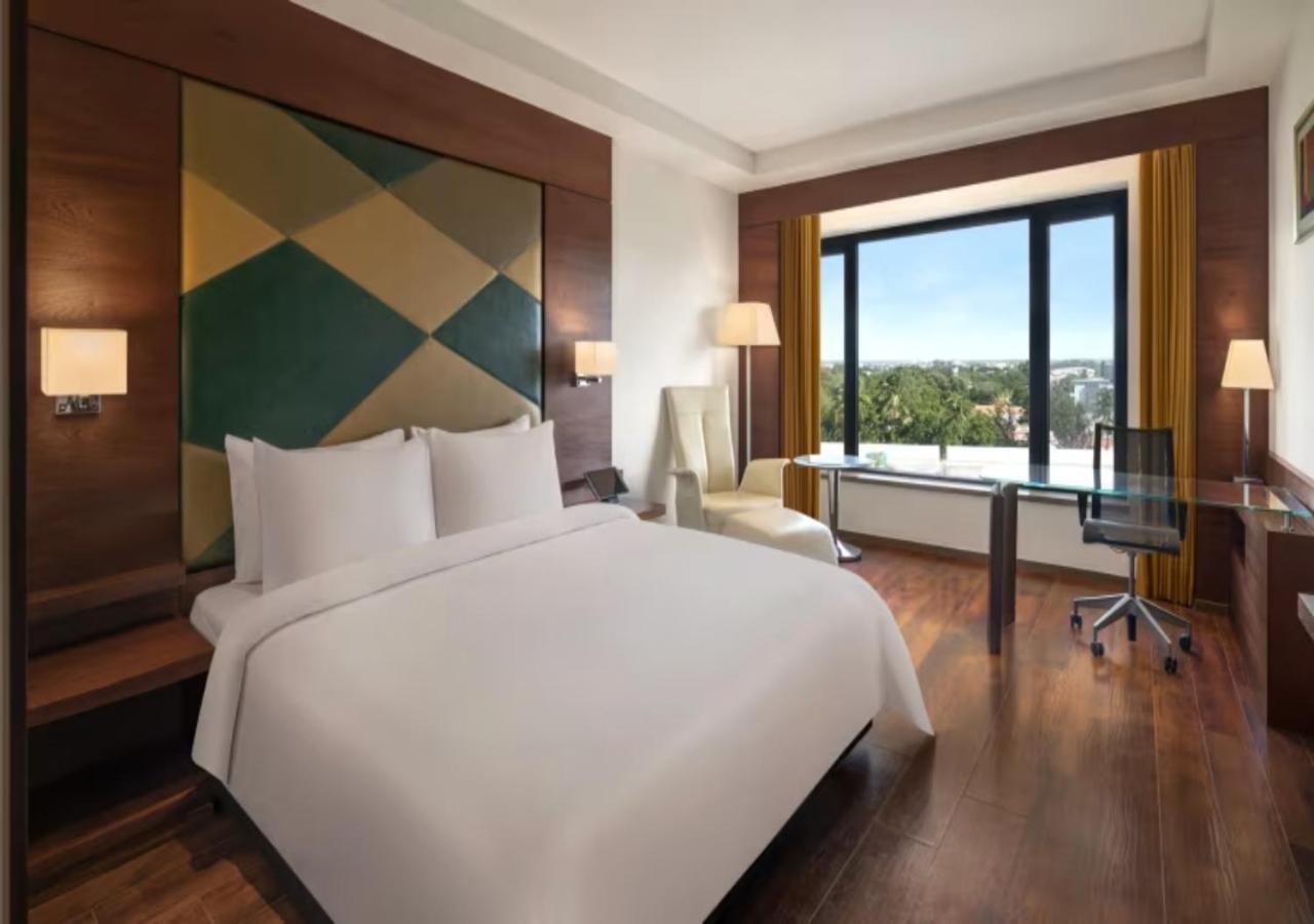 Hotel Empire Suites Hotel New Delhi