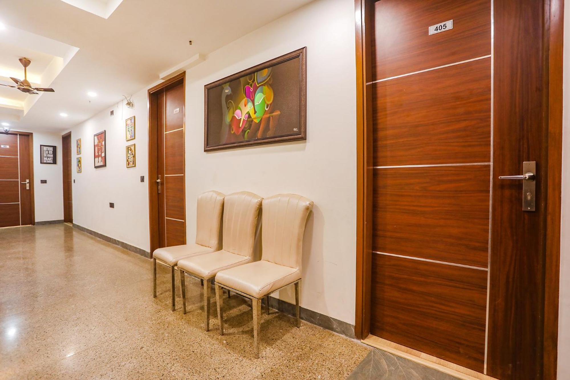 Fabhotel Rs Golden - Nr Nehru Place Market 3*