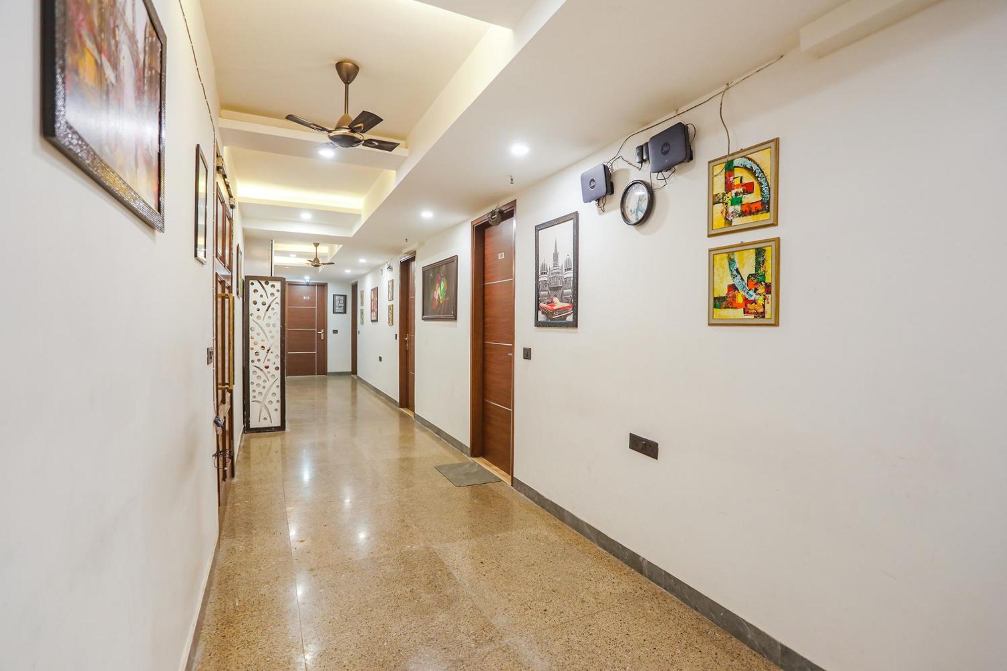 Hotel Fabhotel Rs Golden - Nr Nehru Place Market 3*