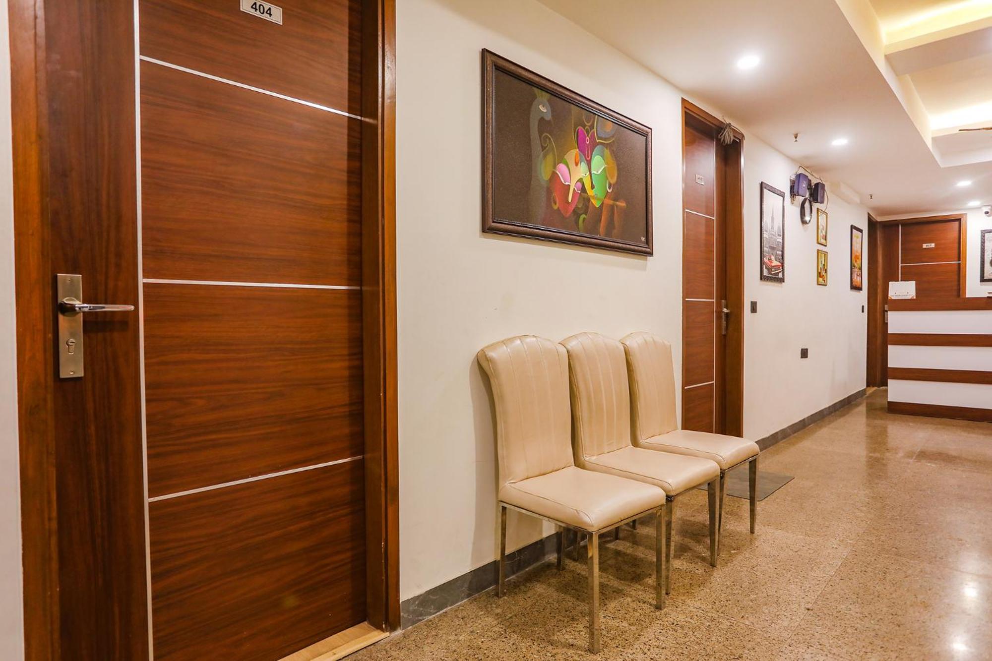 Fabhotel Rs Golden - Nr Nehru Place Market 3*