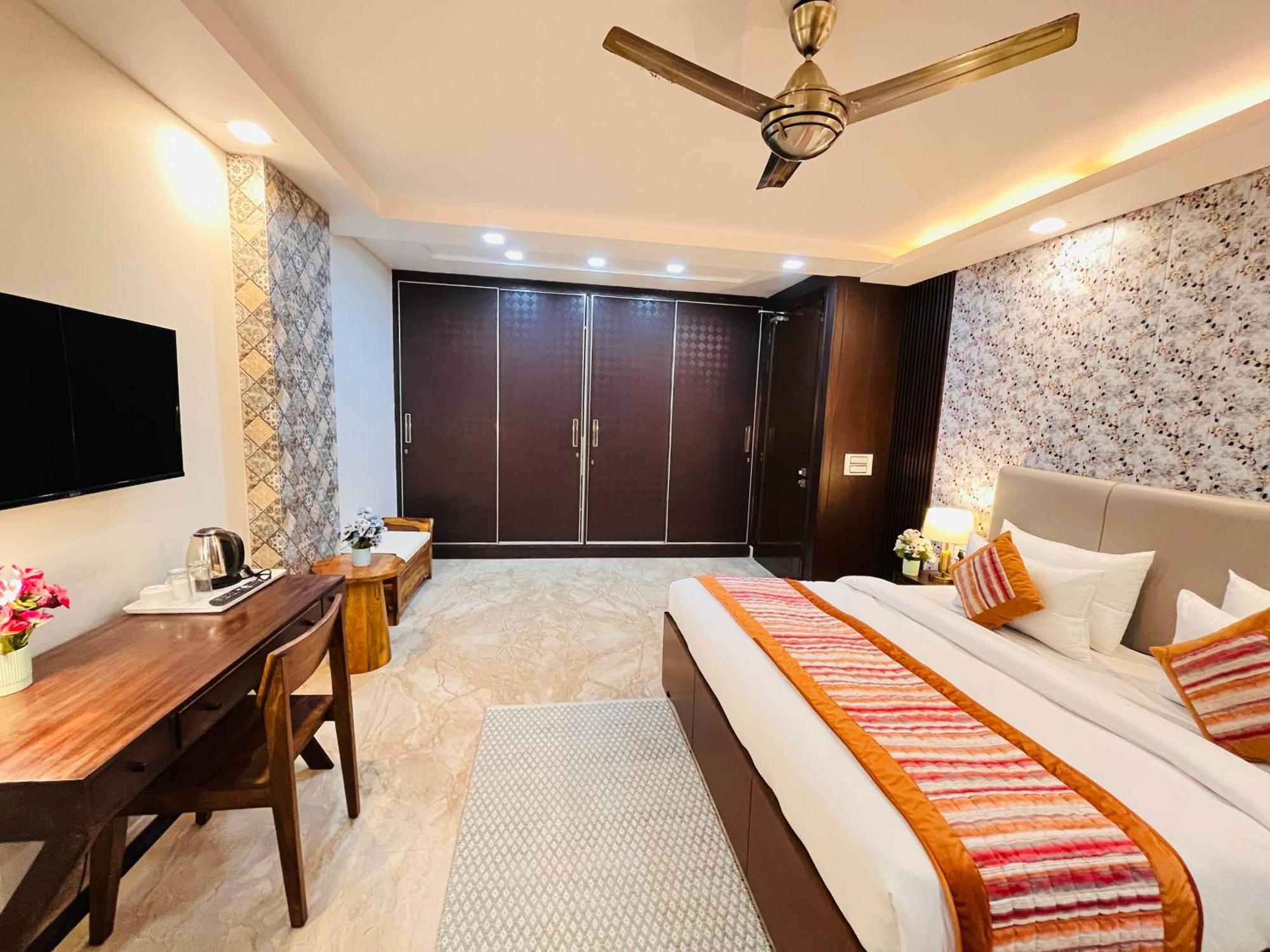 South Haven Residency Near Hauz Khas Hotel New Delhi