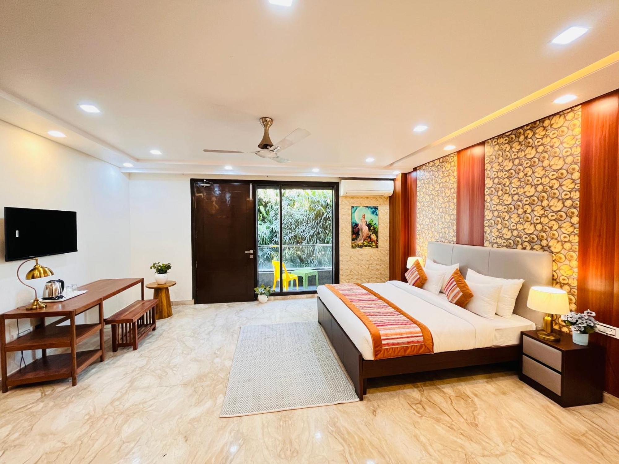 South Haven Residency Near Hauz Khas 3*