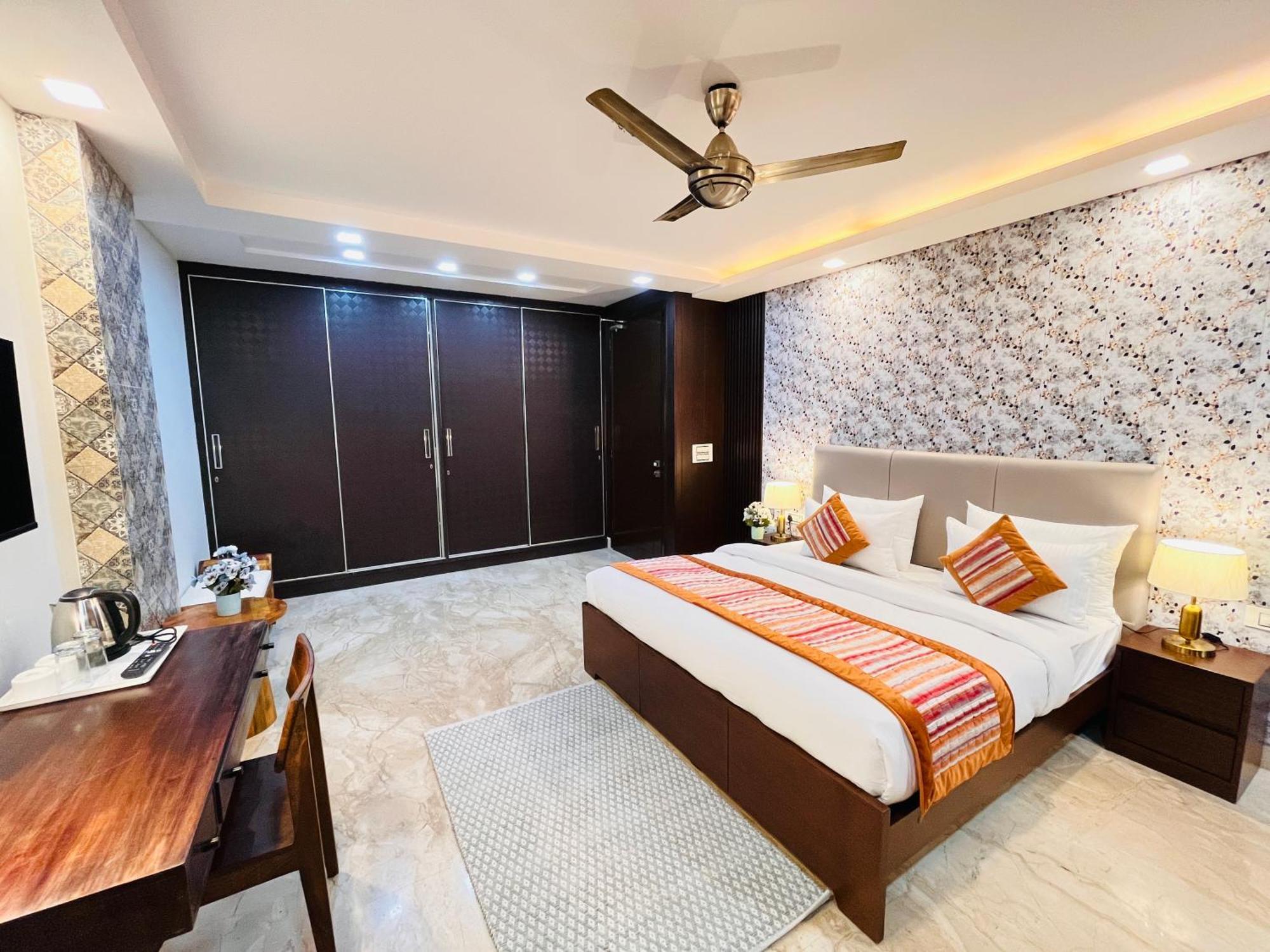 South Haven Residency Near Hauz Khas