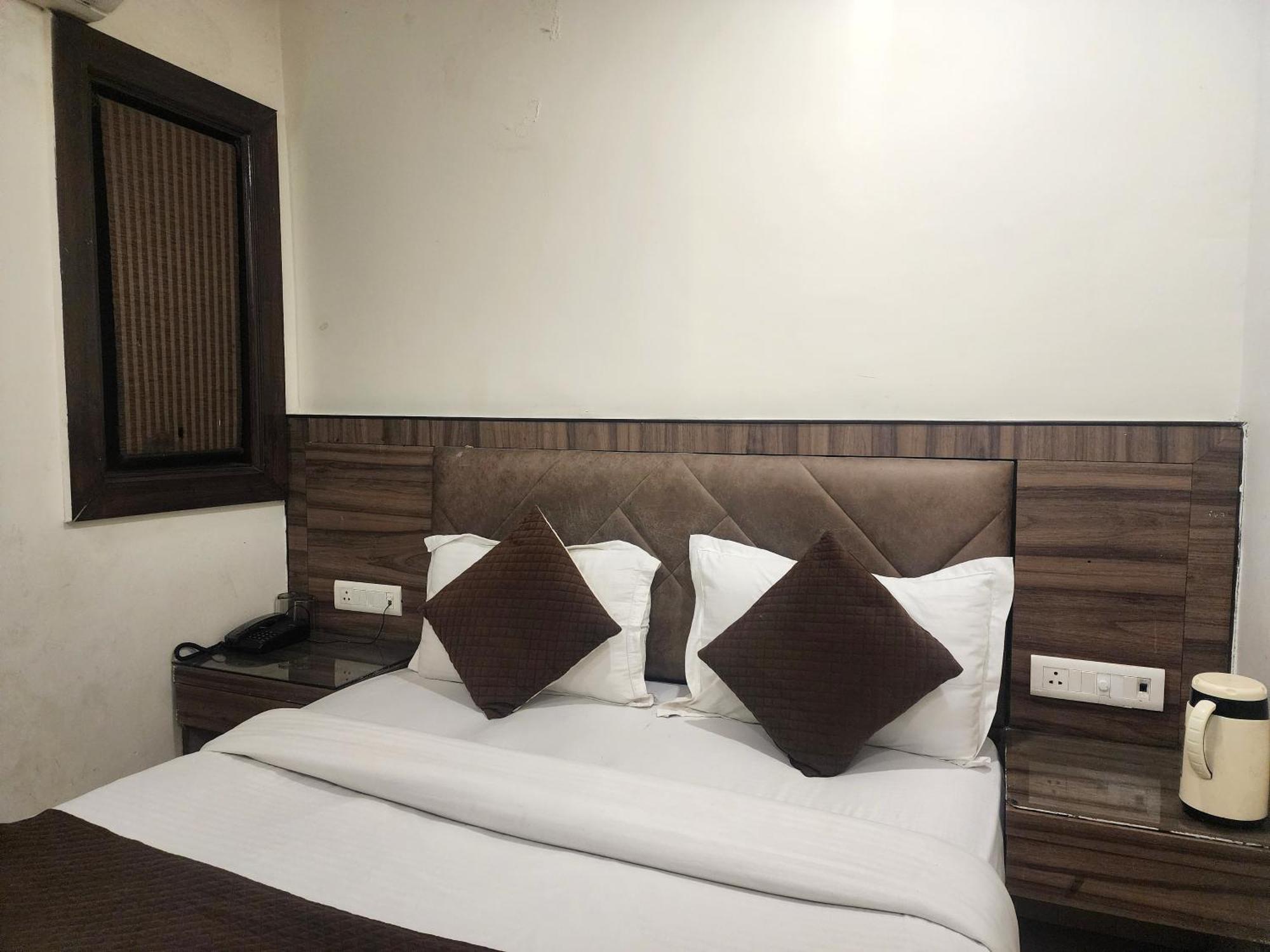 Merry Gold Hotel