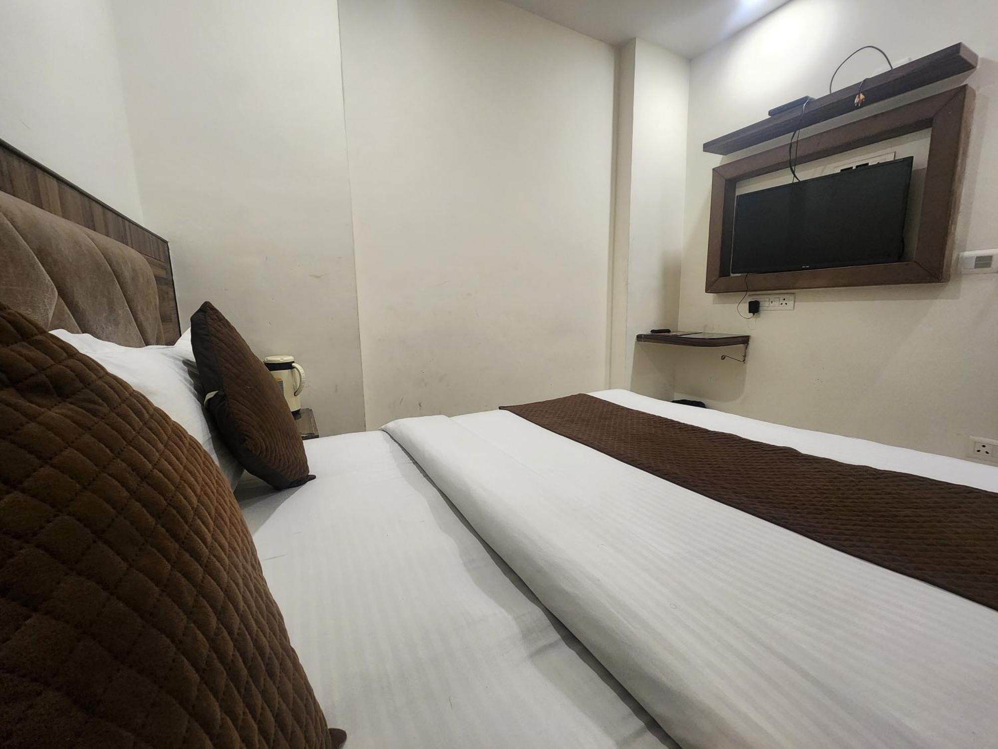 Merry Gold Hotel 3*