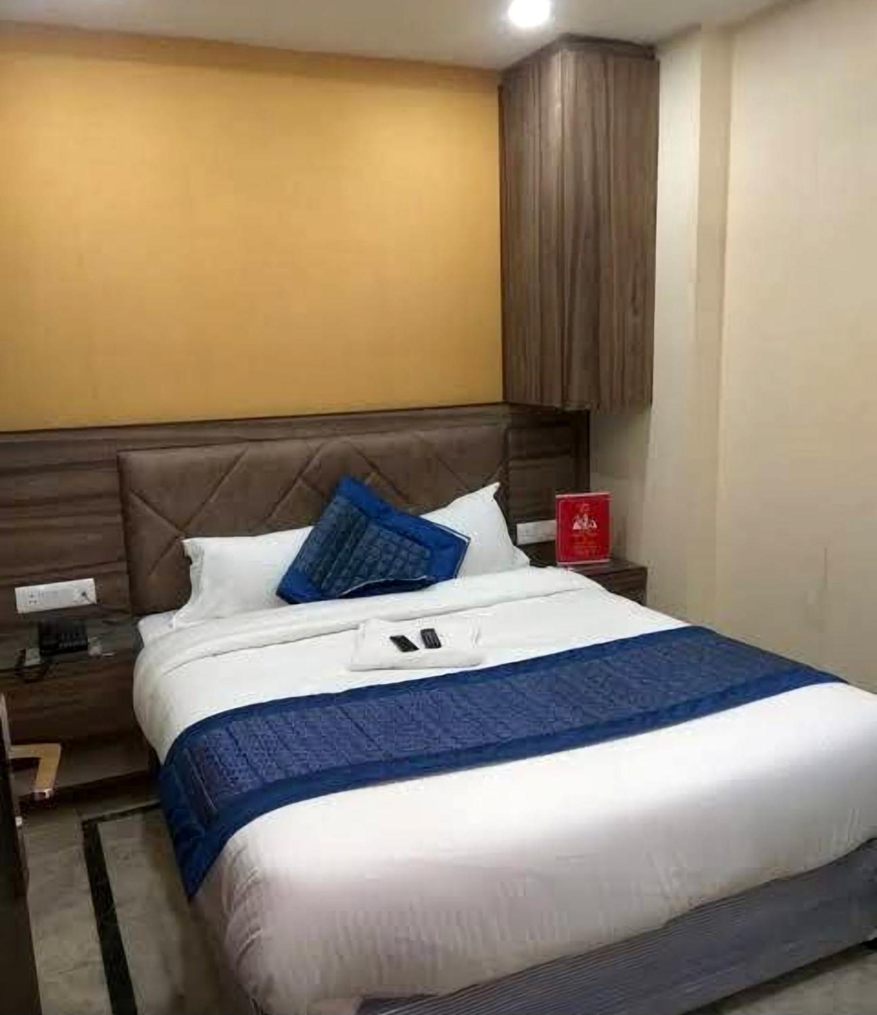 Hotel Merry Gold 3*