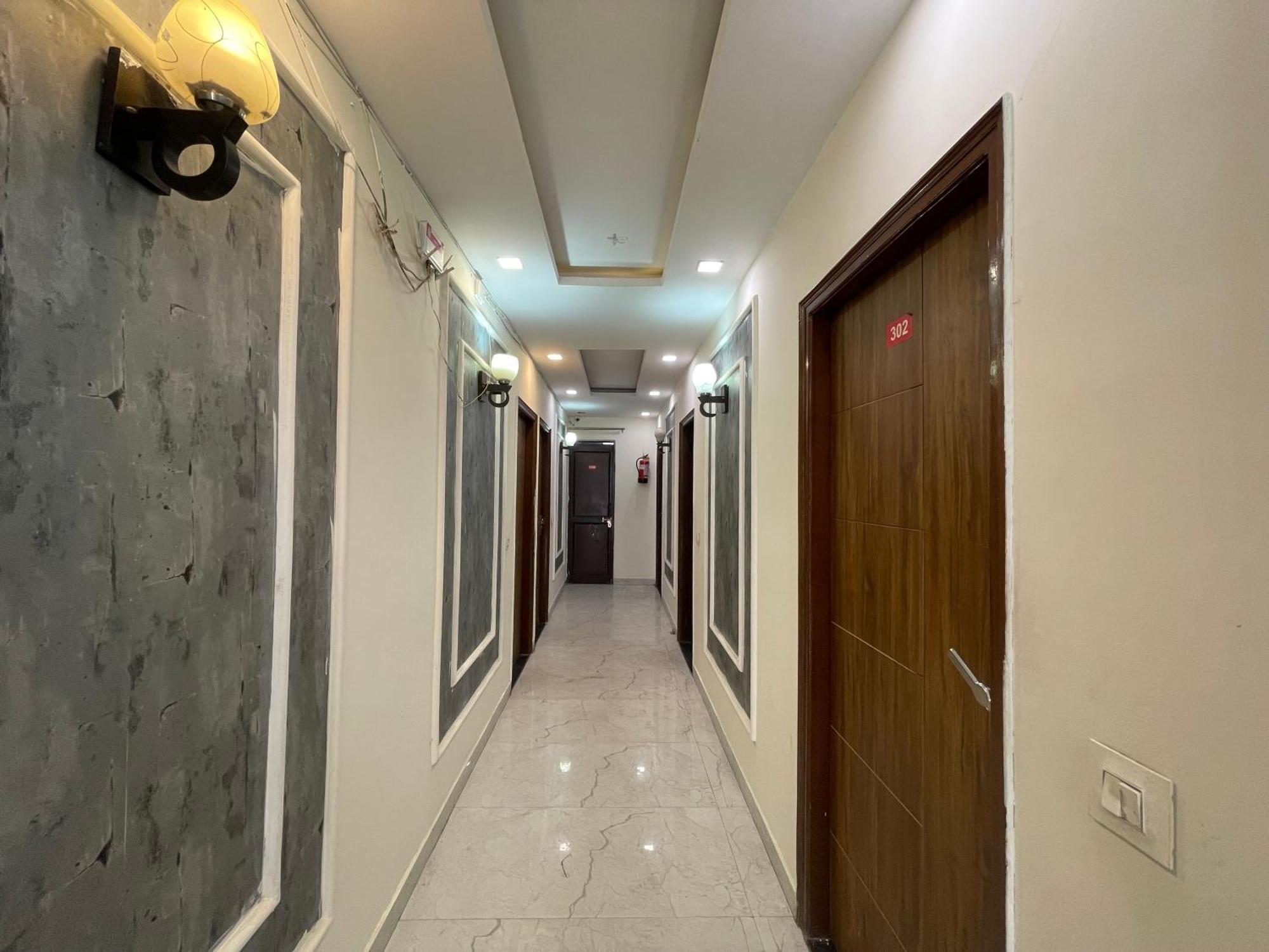 Hotel Heaven Near Pacific Mall Subhash Nagar New Delhi