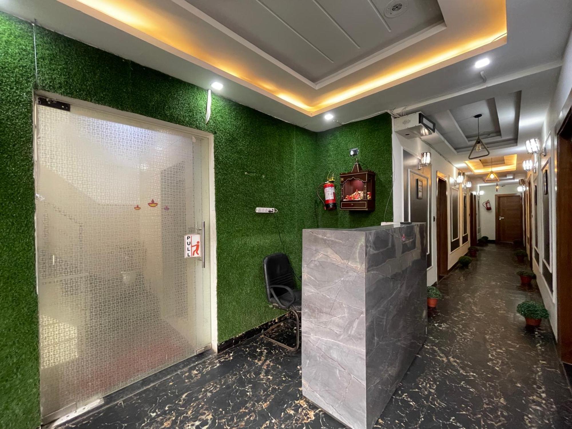 Heaven Near Pacific Mall Subhash Nagar Hotel