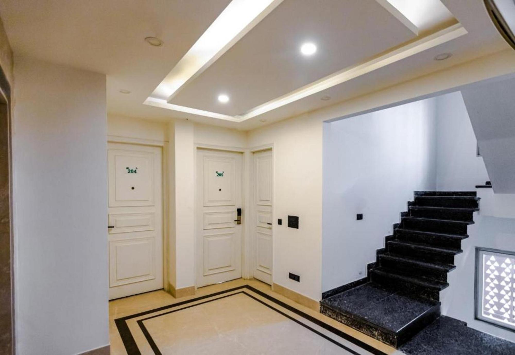Hotel Mayur C R Park - Greater Kailash 3*