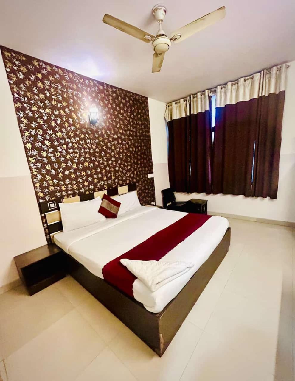 Airport Hotel
