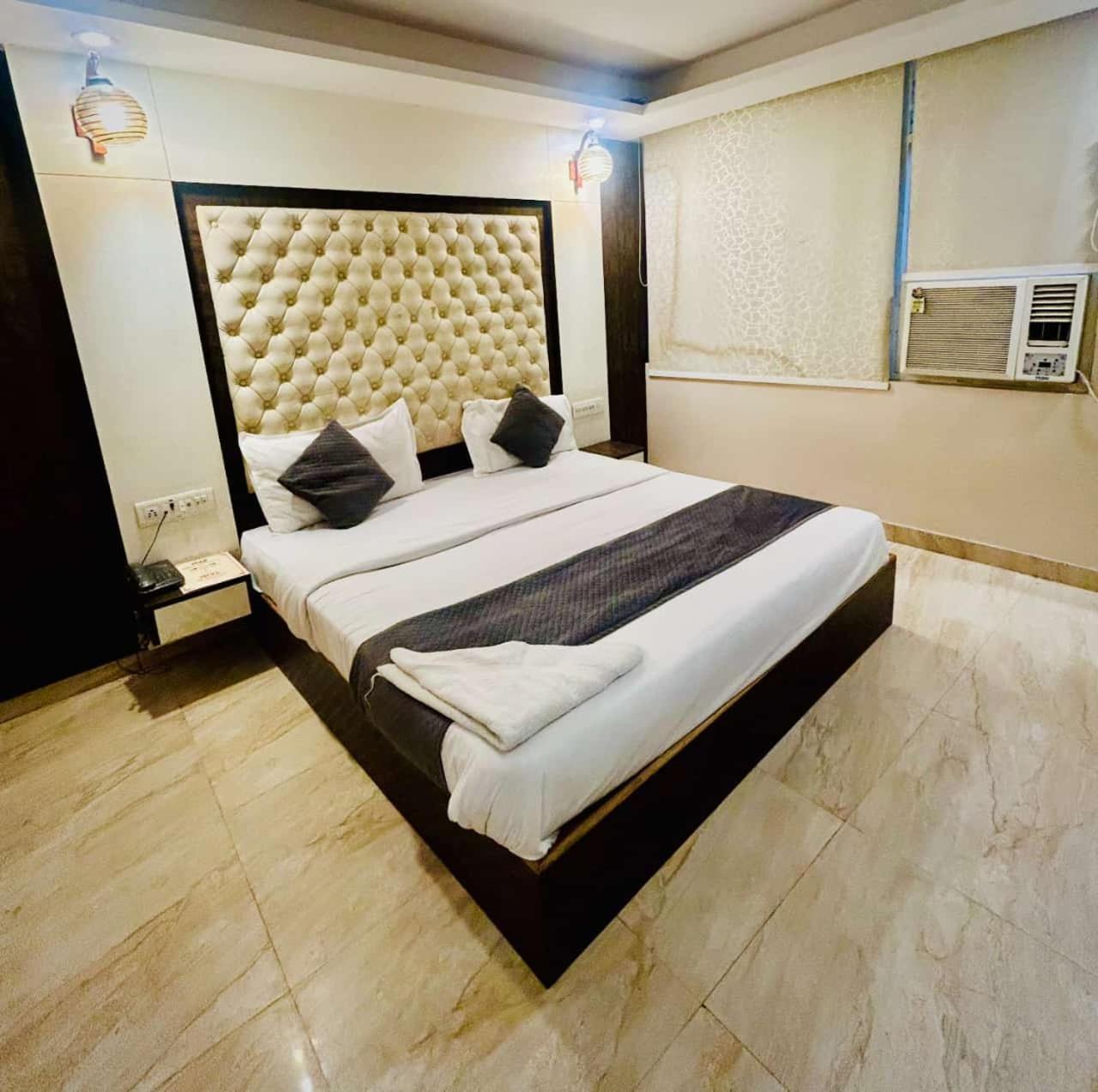 Airport Hotel 3*