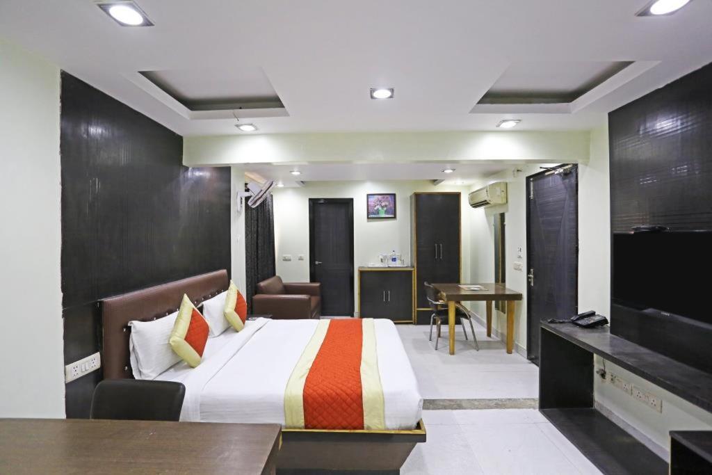 Hotel Trio Intercontinental - Patel Nagar 3*