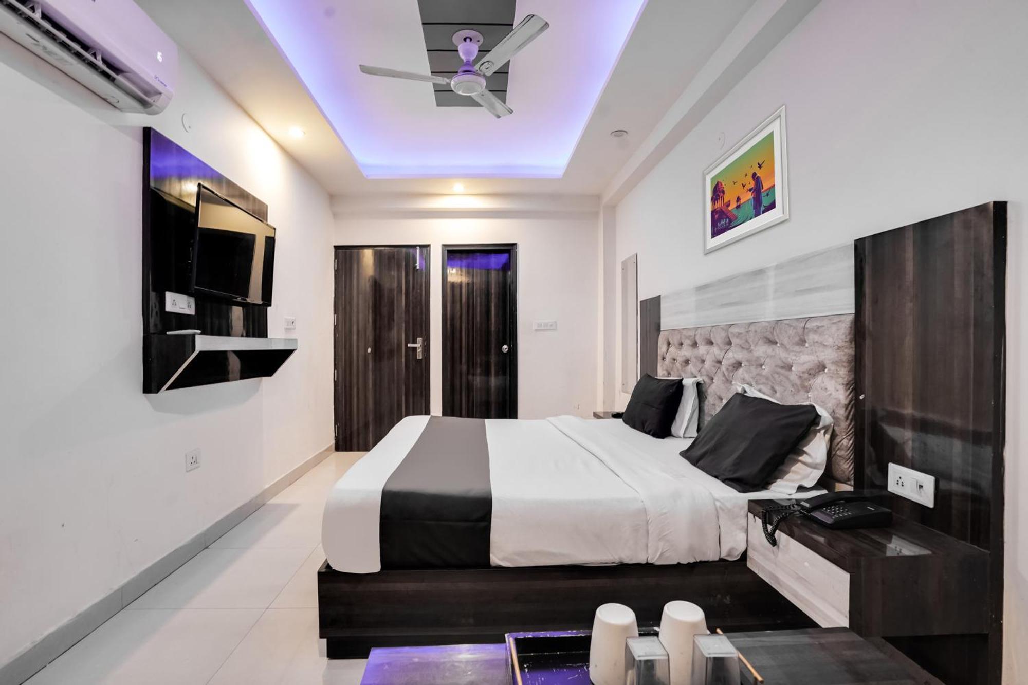 O Tavish Hotel New Delhi