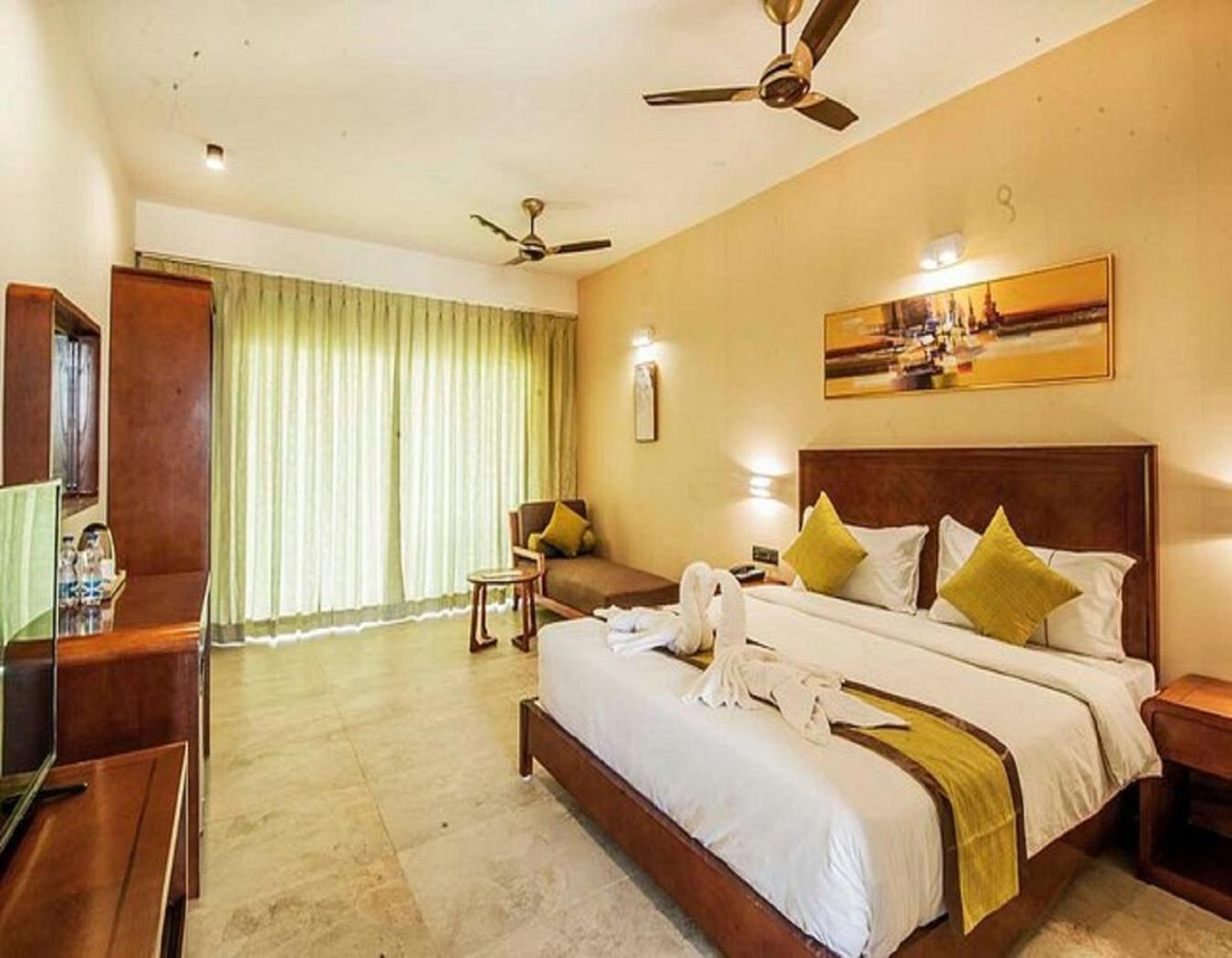 Hotel Linda Near International Airport By La Casa 4*