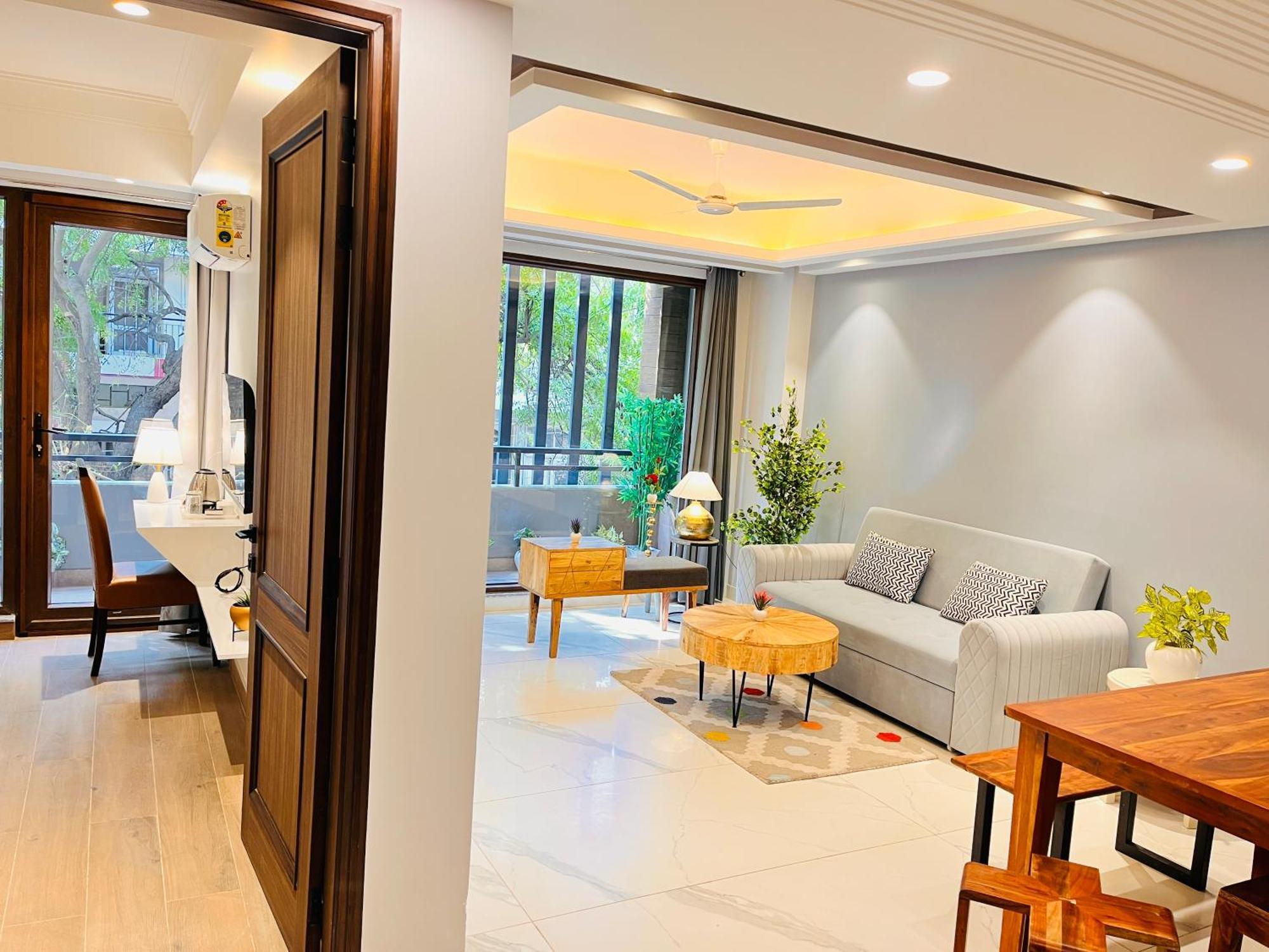 Hotel Gianmala Residency South Extension Near Aiims Delhi