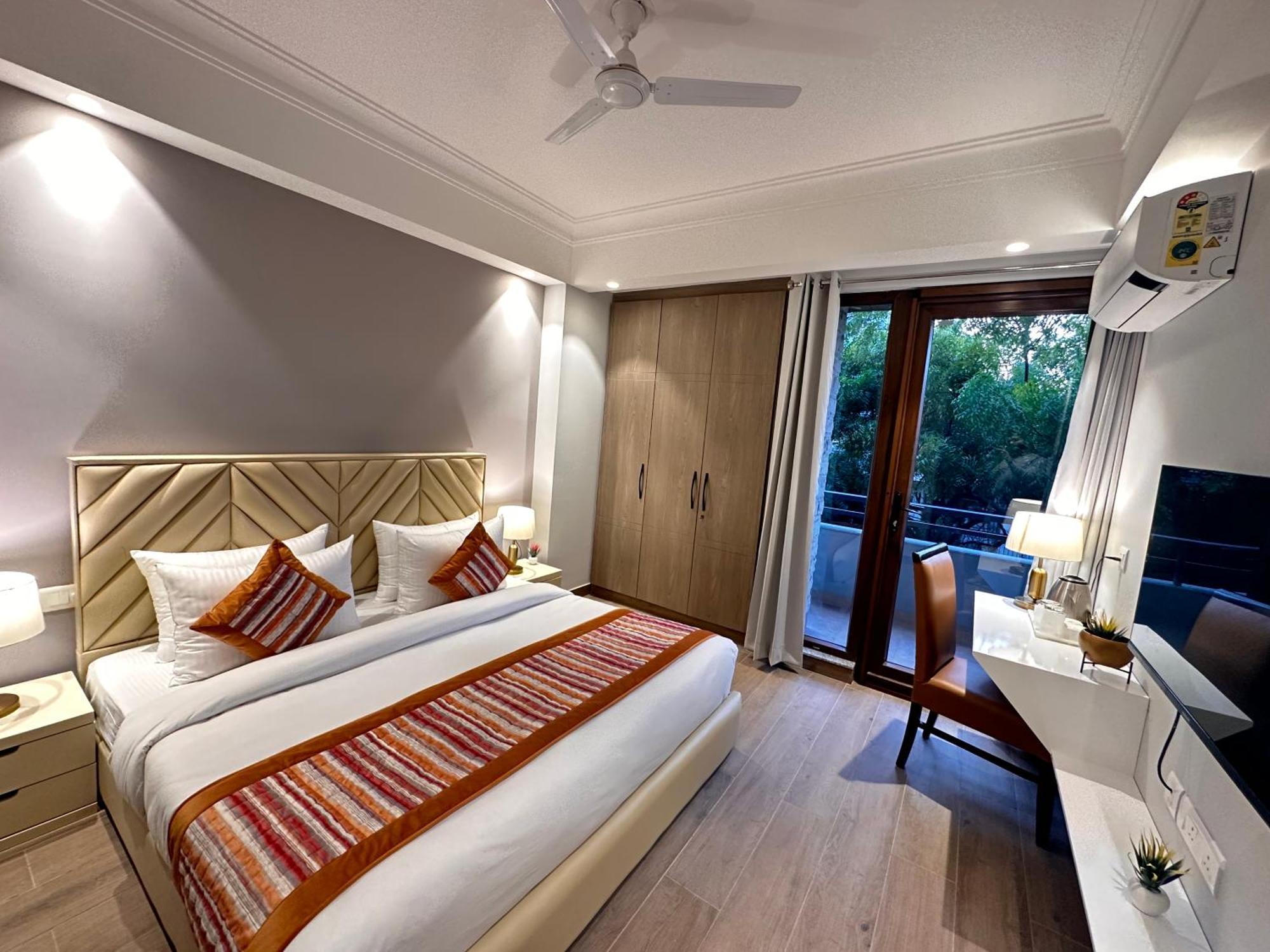 Hotel South Ex Residency - South Ex Near Aiims Delhi - Couple Friendly
