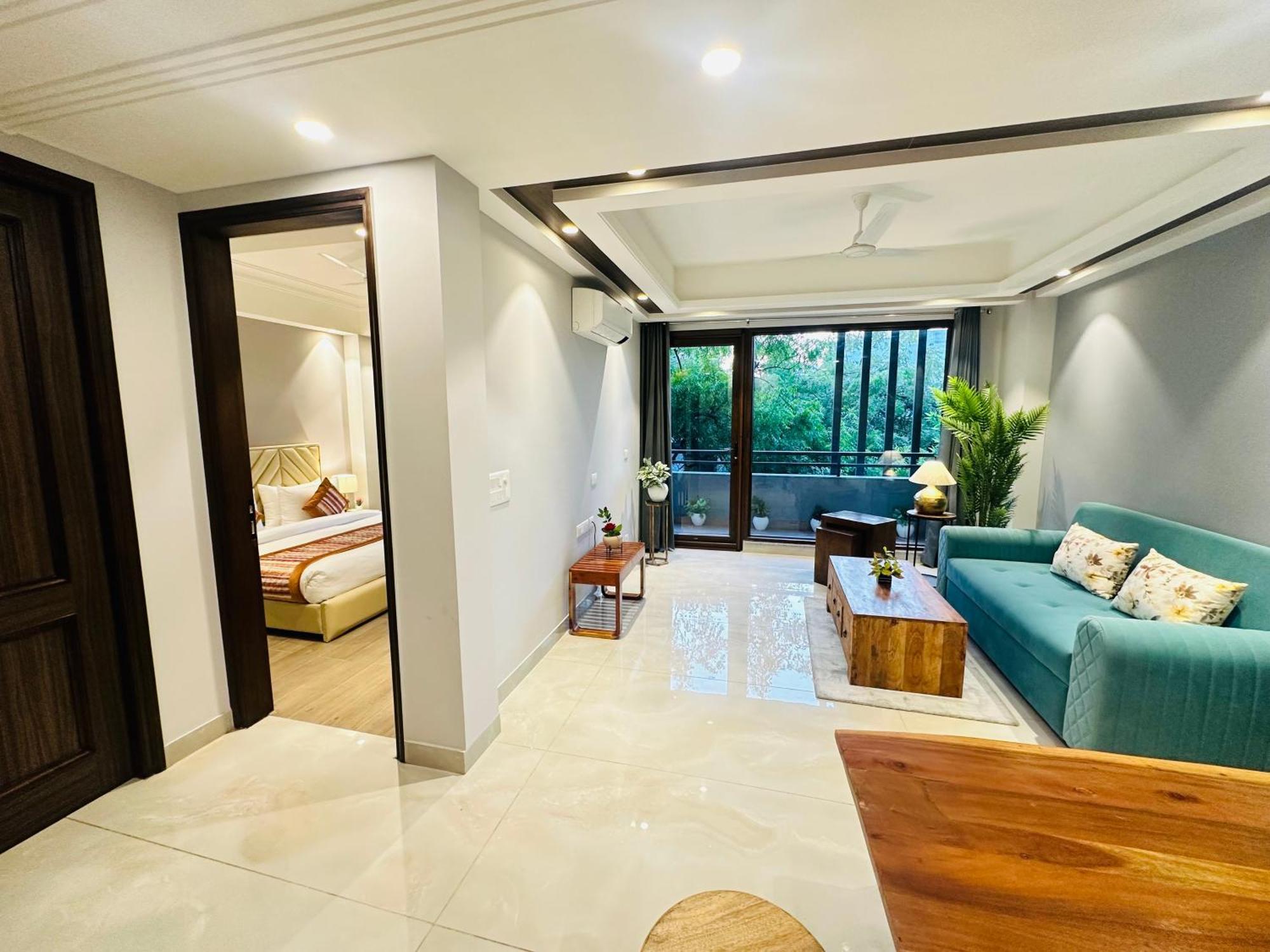South Ex Residency - South Ex Near Aiims Delhi - Couple Friendly Hotel