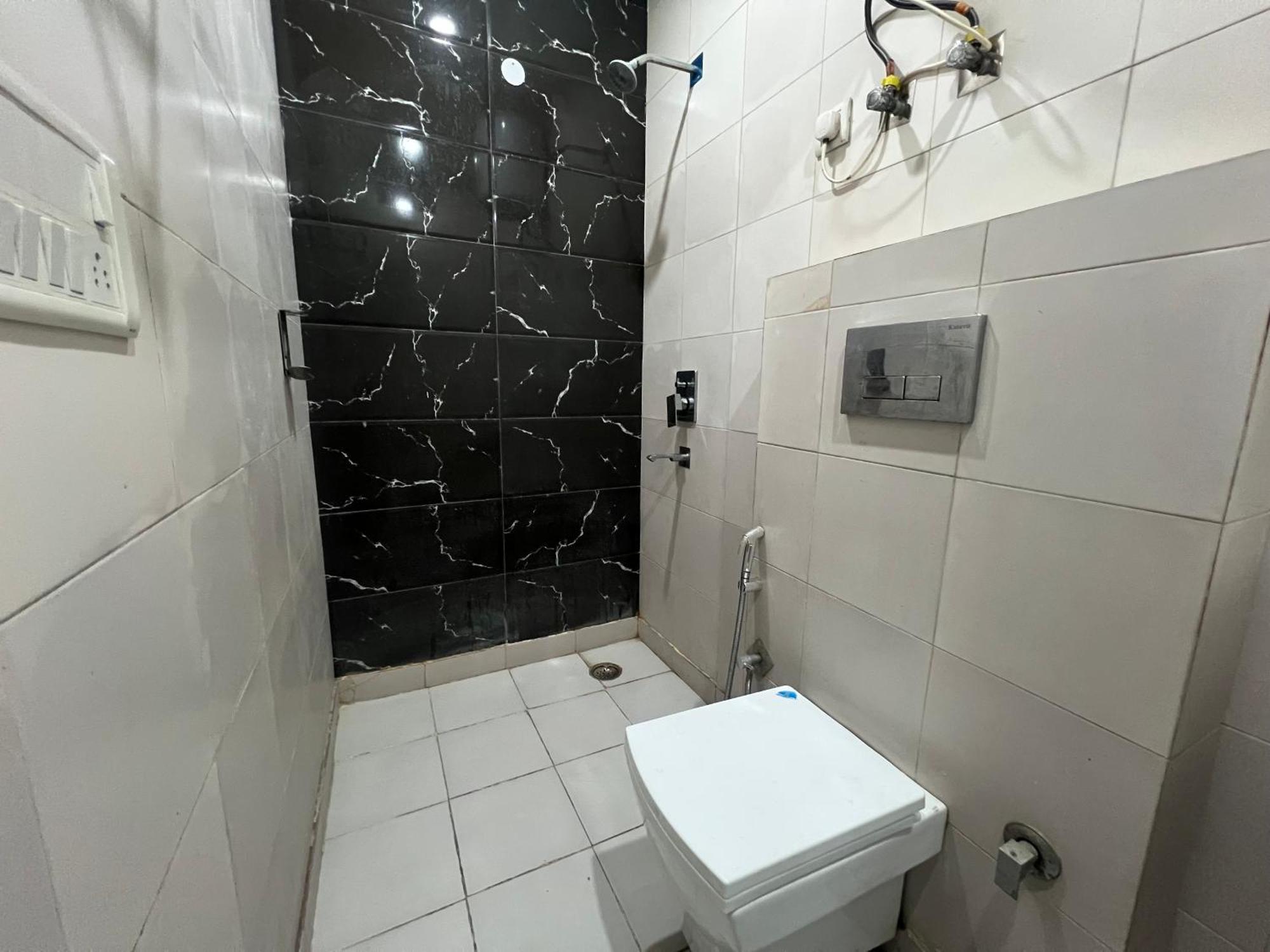 Hotel Red Chilly Near Model Town Delhi Metro Station