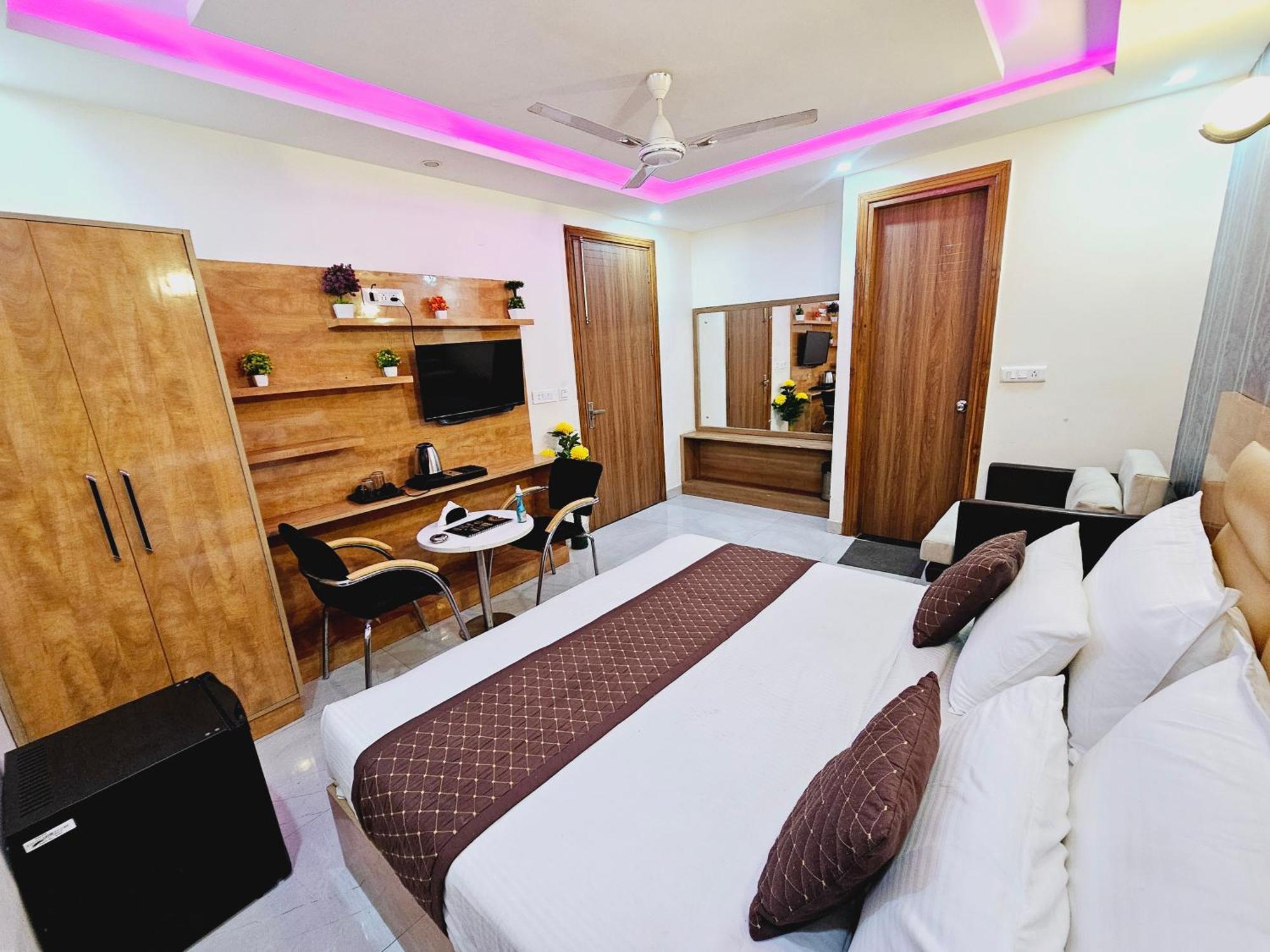 Hotel Tu Casa International Near Delhi Airport Nova Deli