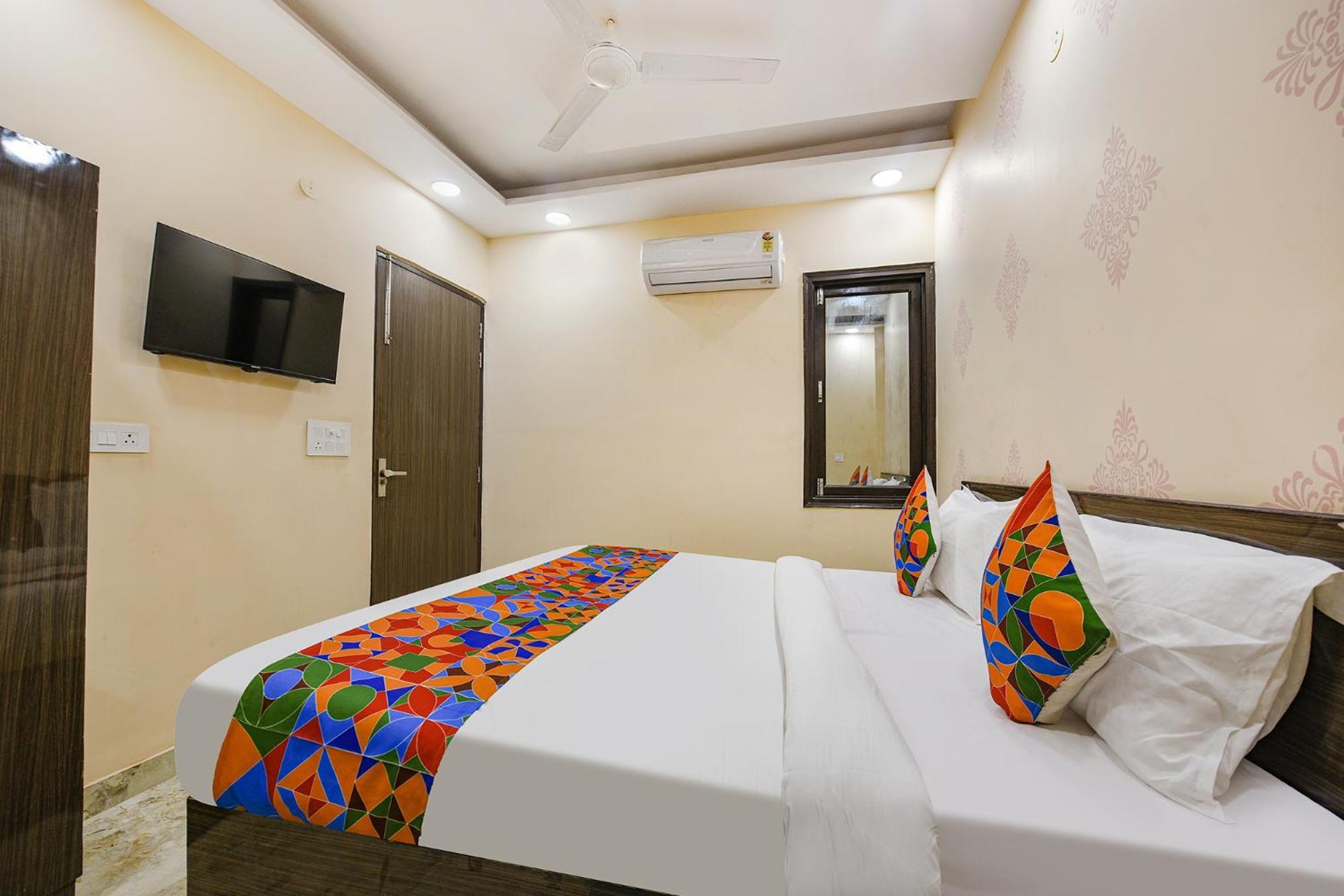 Fabexpress Unicon Hotel