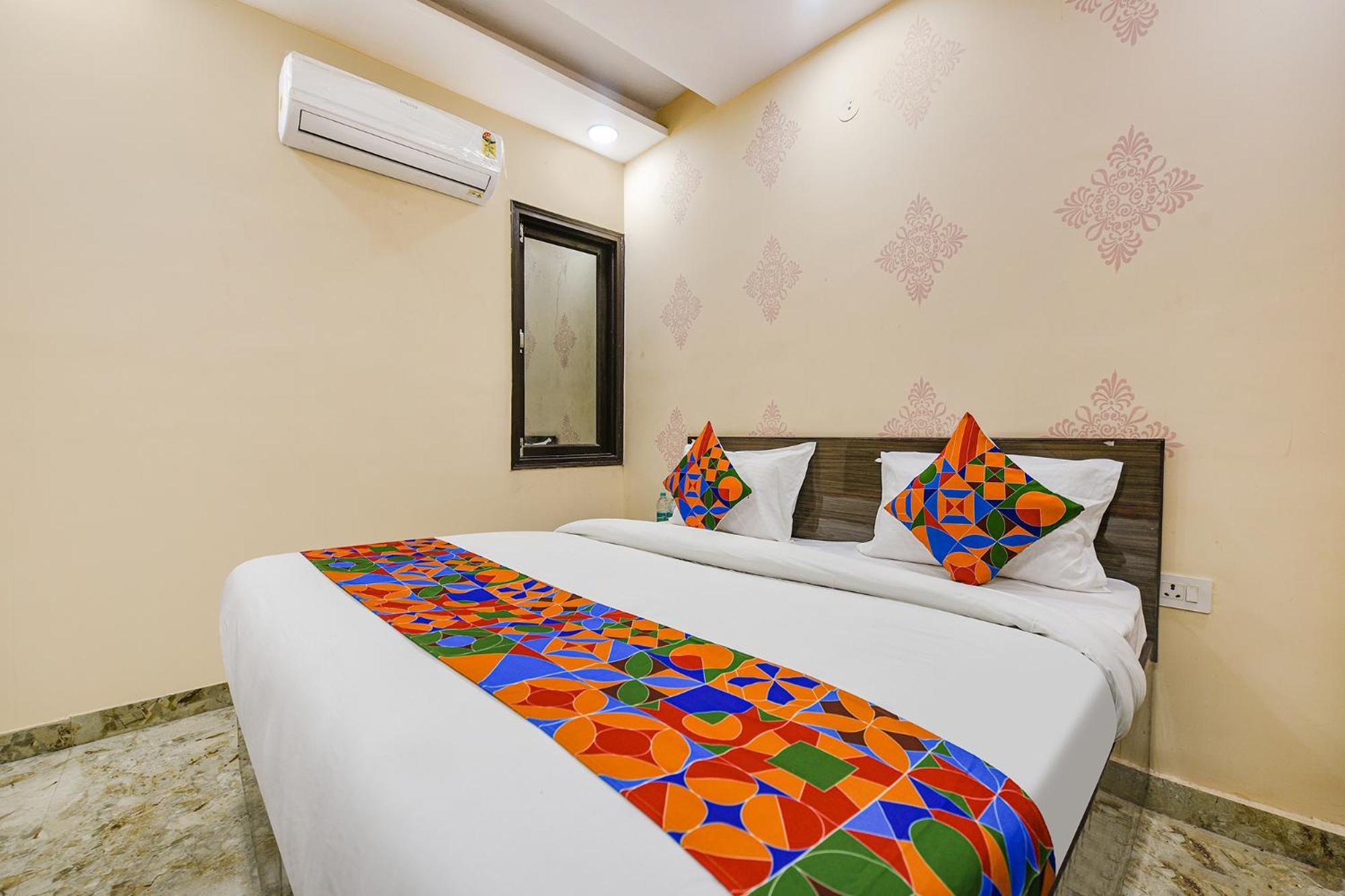 Hotel Fabexpress Unicon 3*