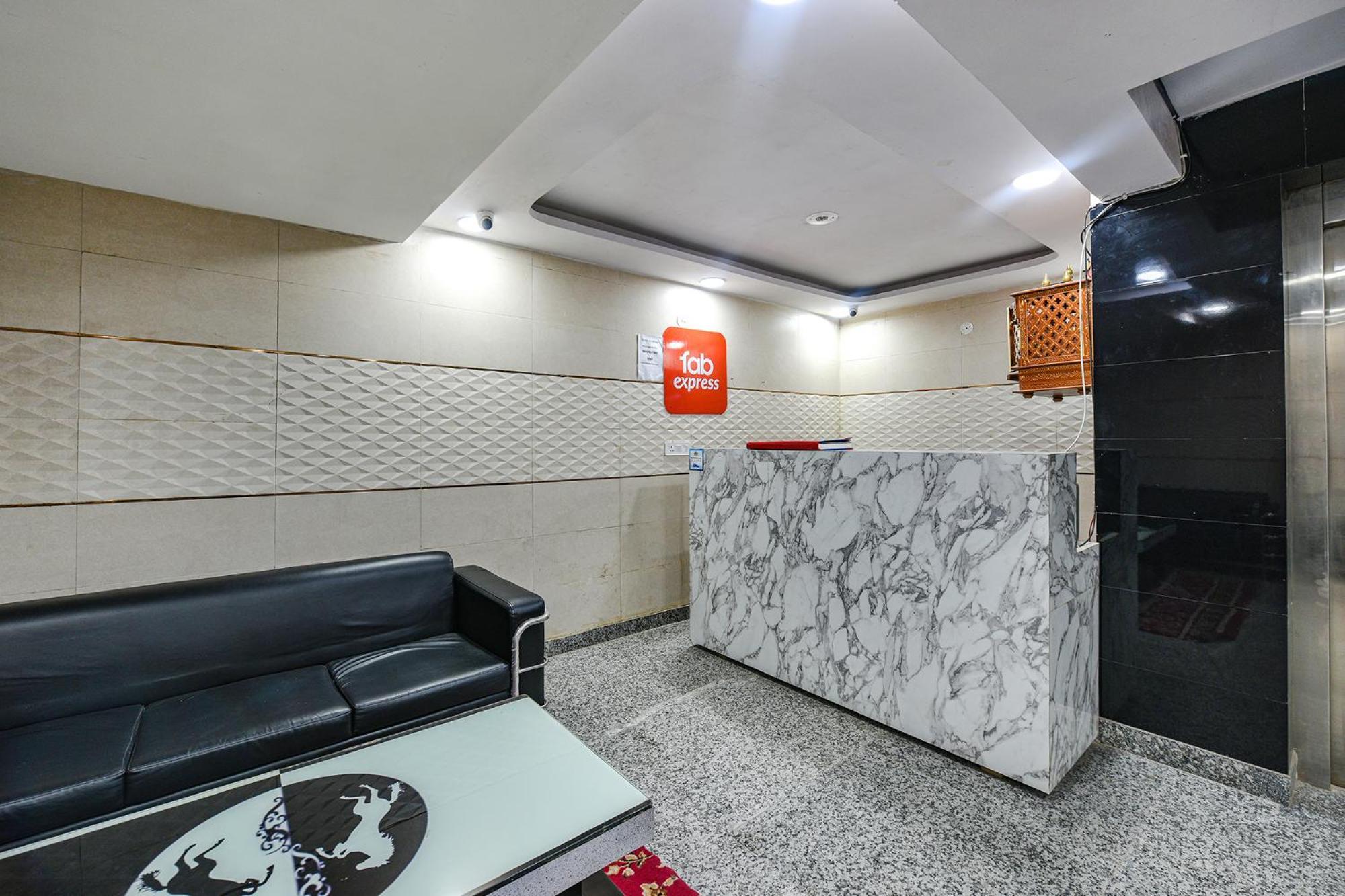 Hotel Fabexpress Unicon New Delhi