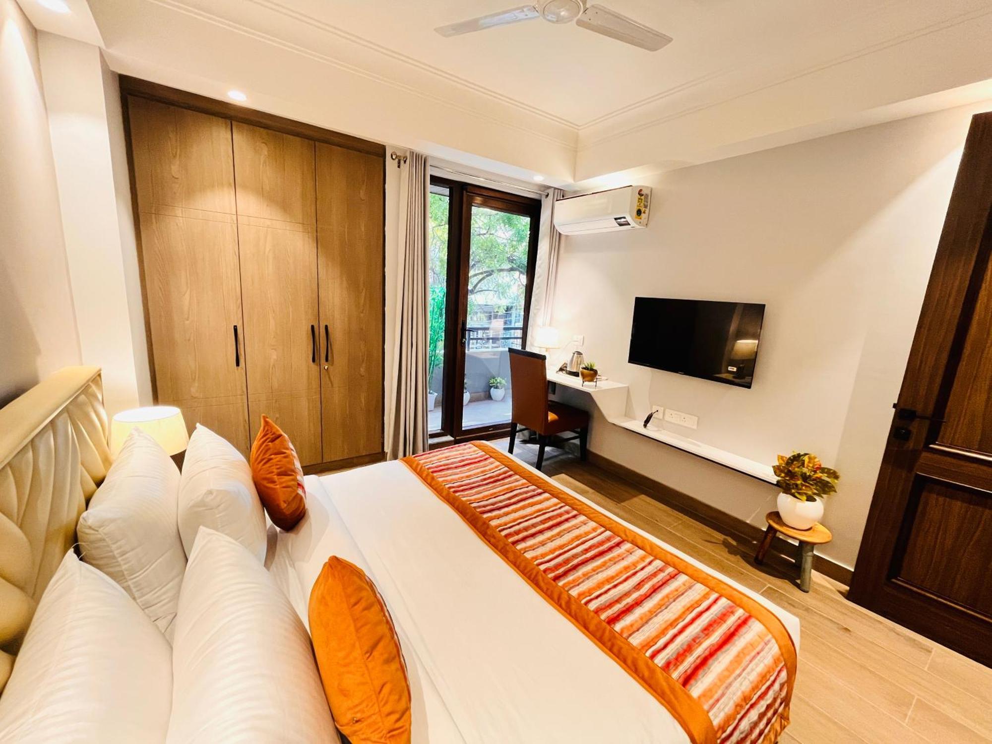 Hotel Gianmala Residency South Extension Near Aiims Delhi 3*