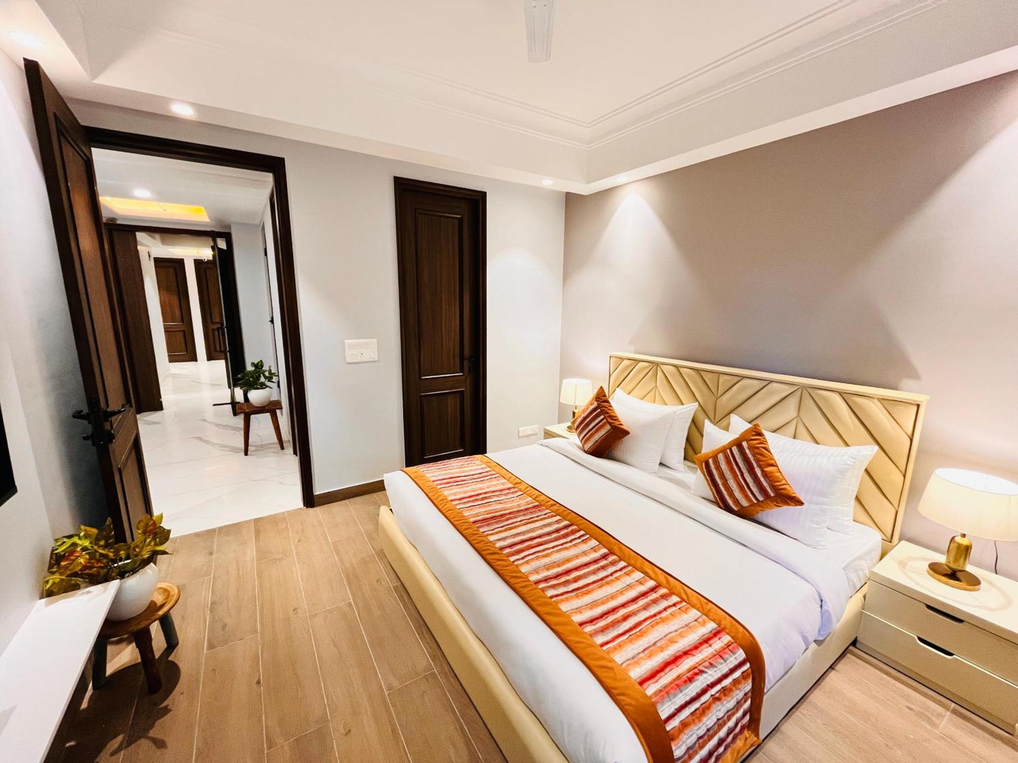 Gianmala Residency South Extension Near Aiims Delhi New Delhi