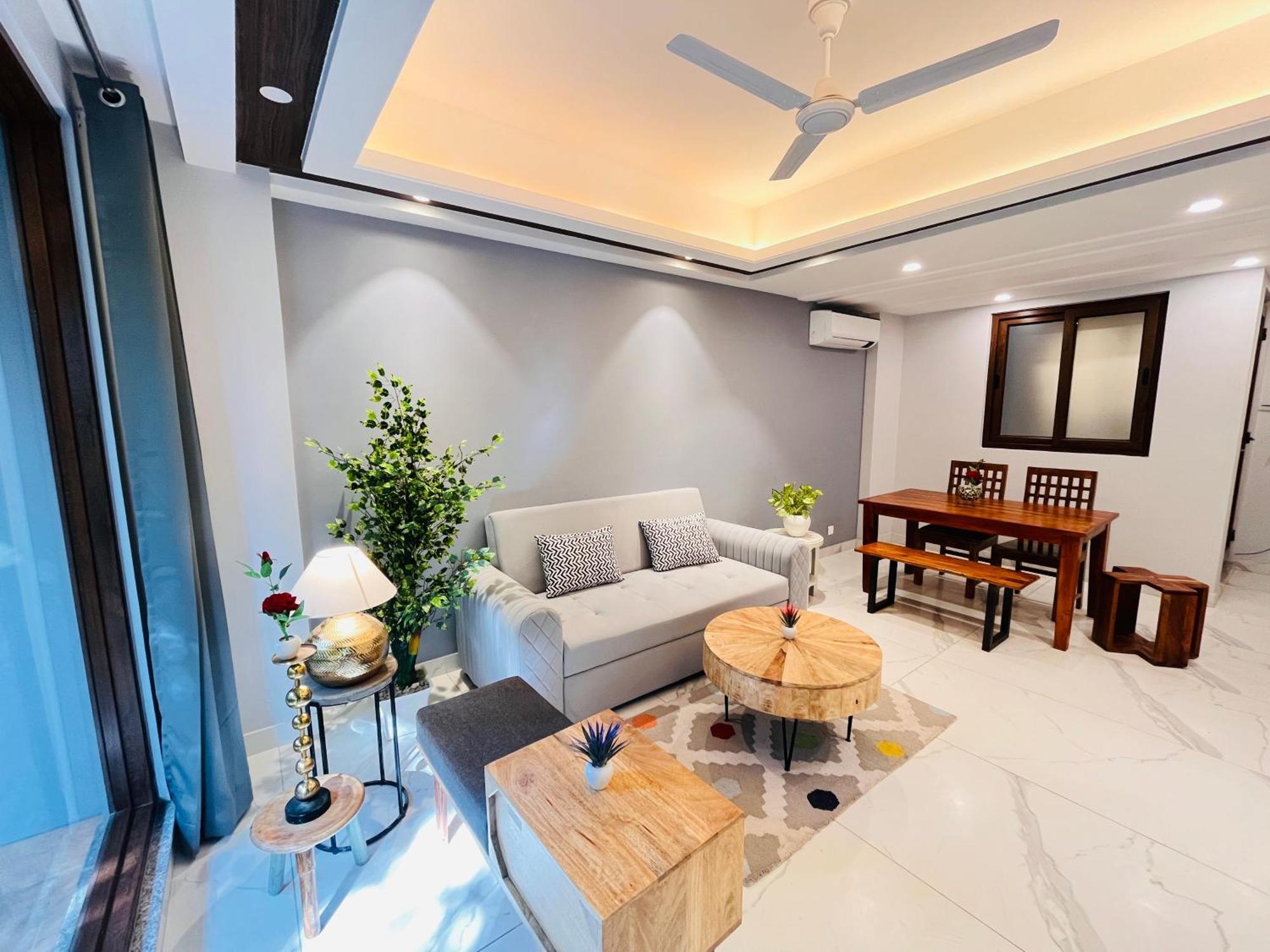 Gianmala Residency South Extension Near Aiims Delhi