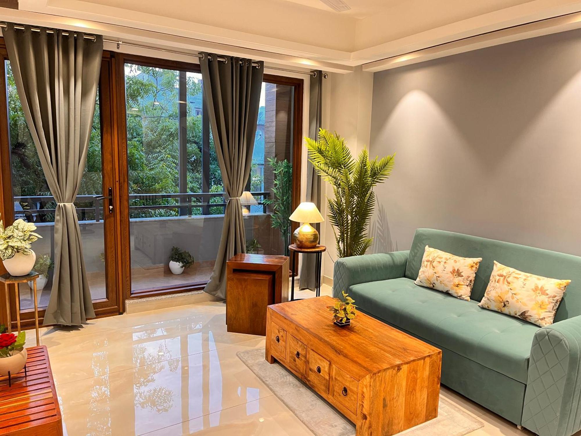 Gianmala Residency South Extension Near Aiims Delhi