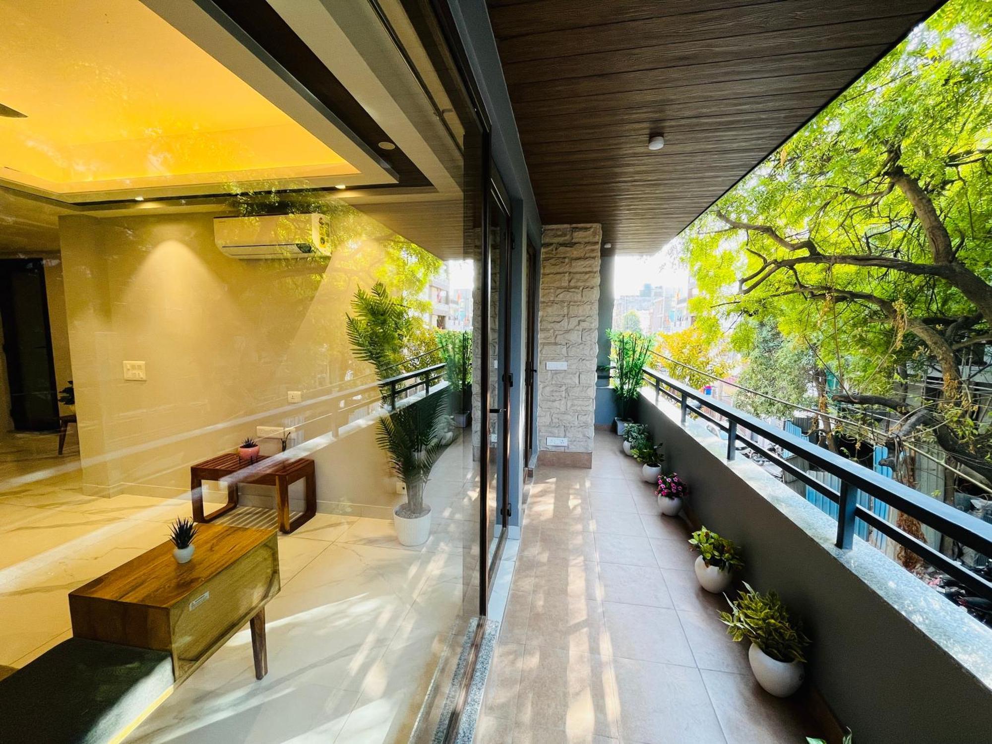 Hotel Gianmala Residency South Extension Near Aiims Delhi