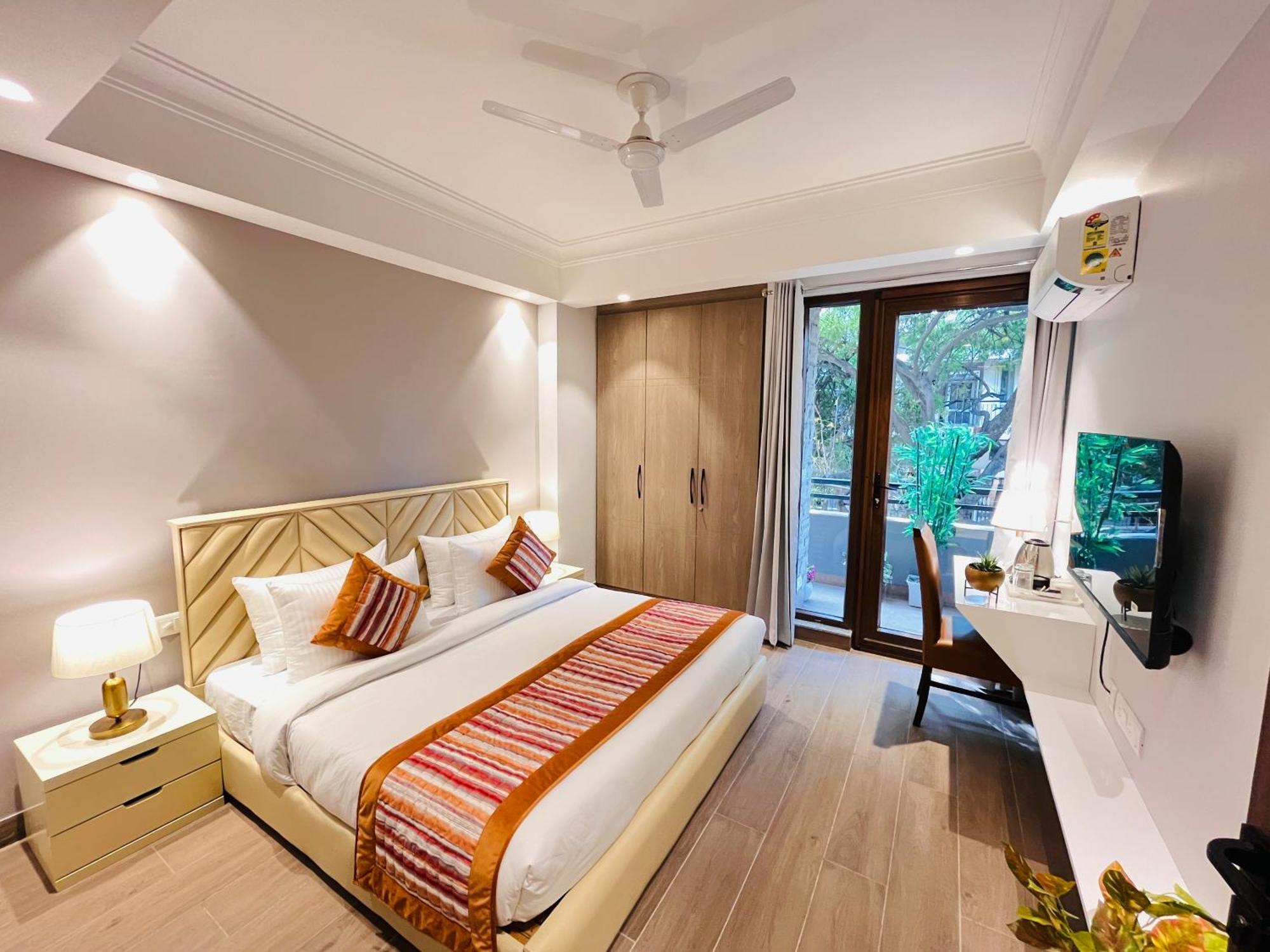 Gianmala Residency South Extension Near Aiims Delhi New Delhi