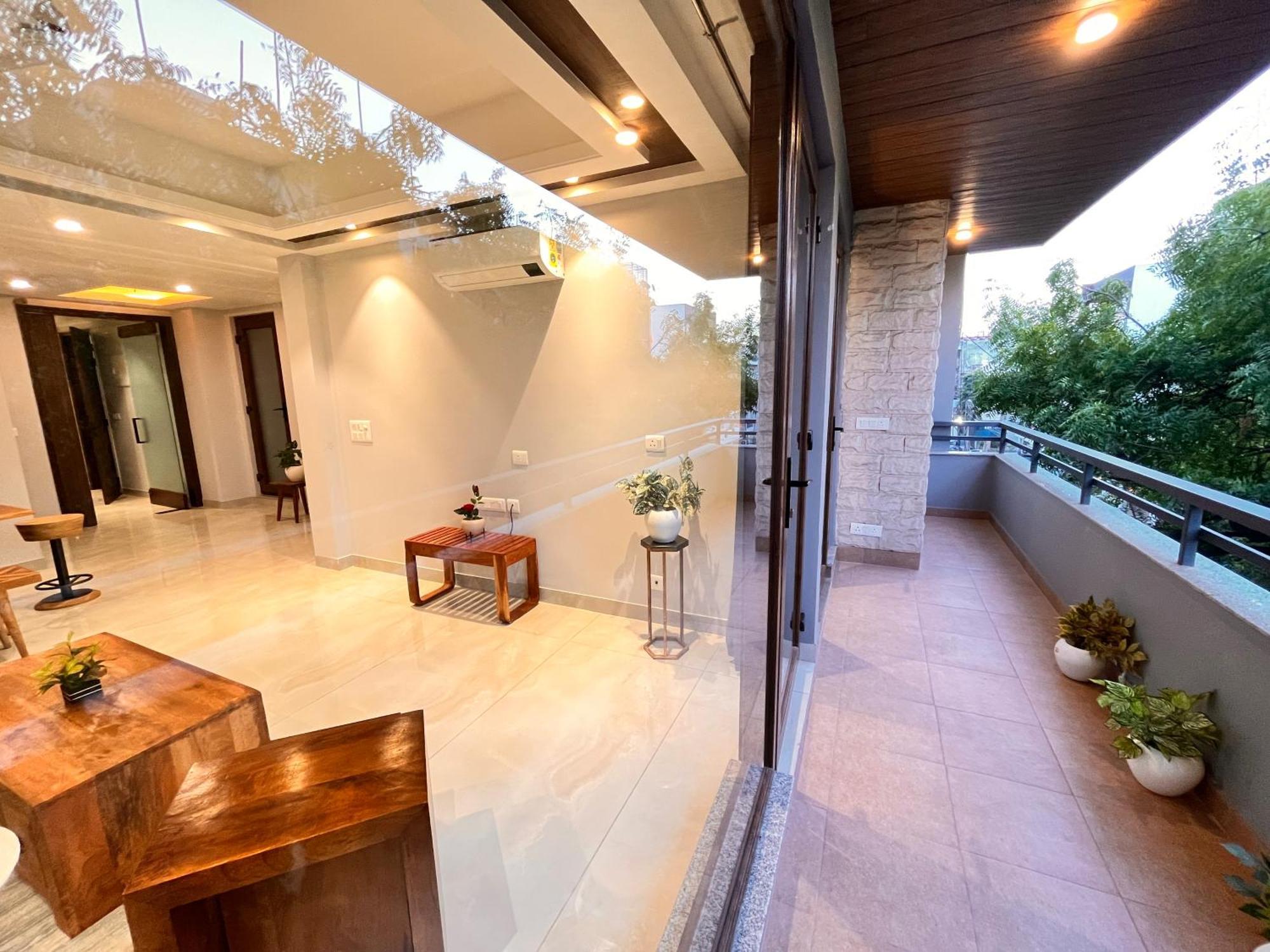 Gianmala Residency South Extension Near Aiims Delhi