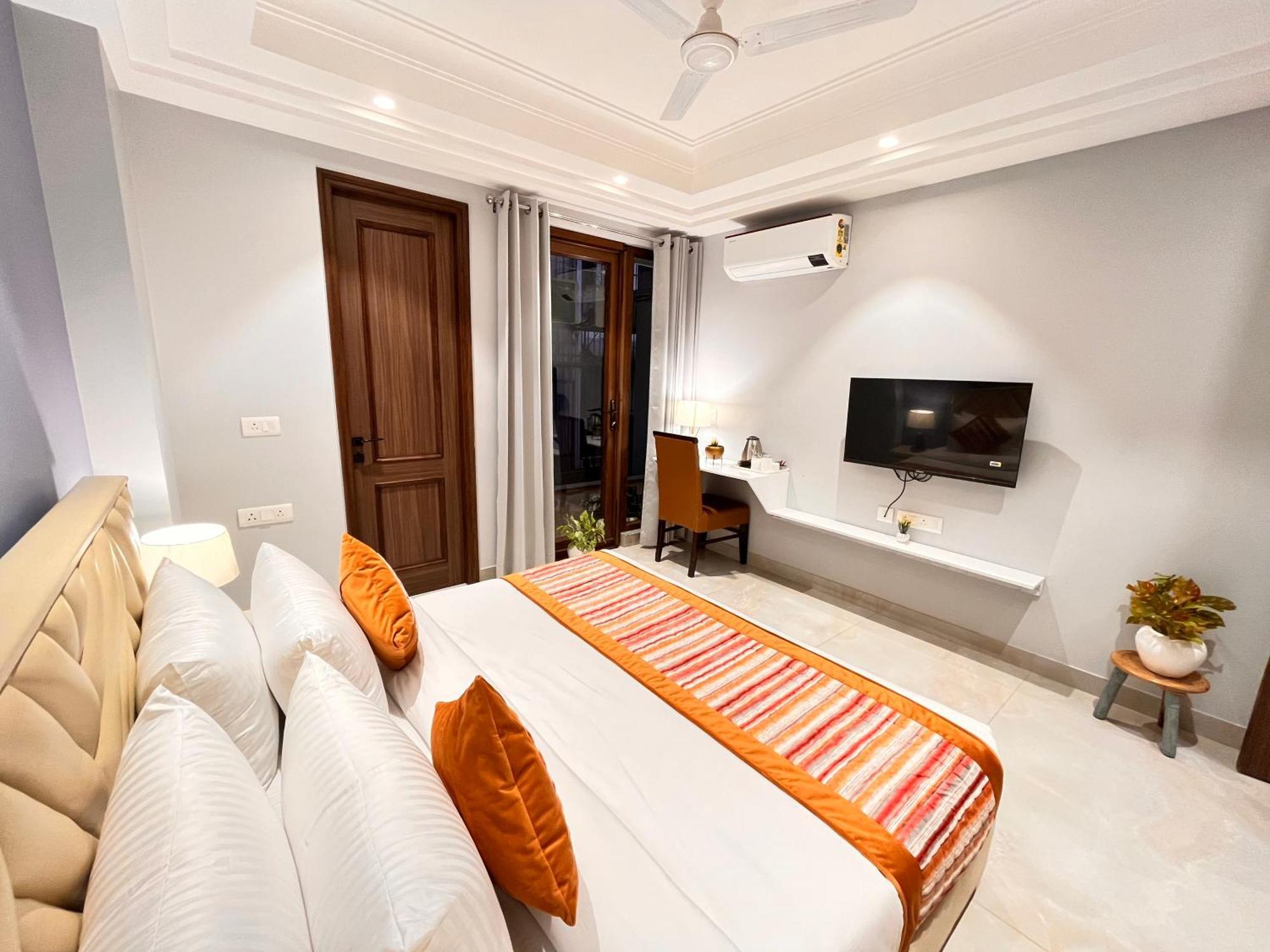 Hotel South Ex Residency - South Ex Near Aiims Delhi - Couple Friendly
