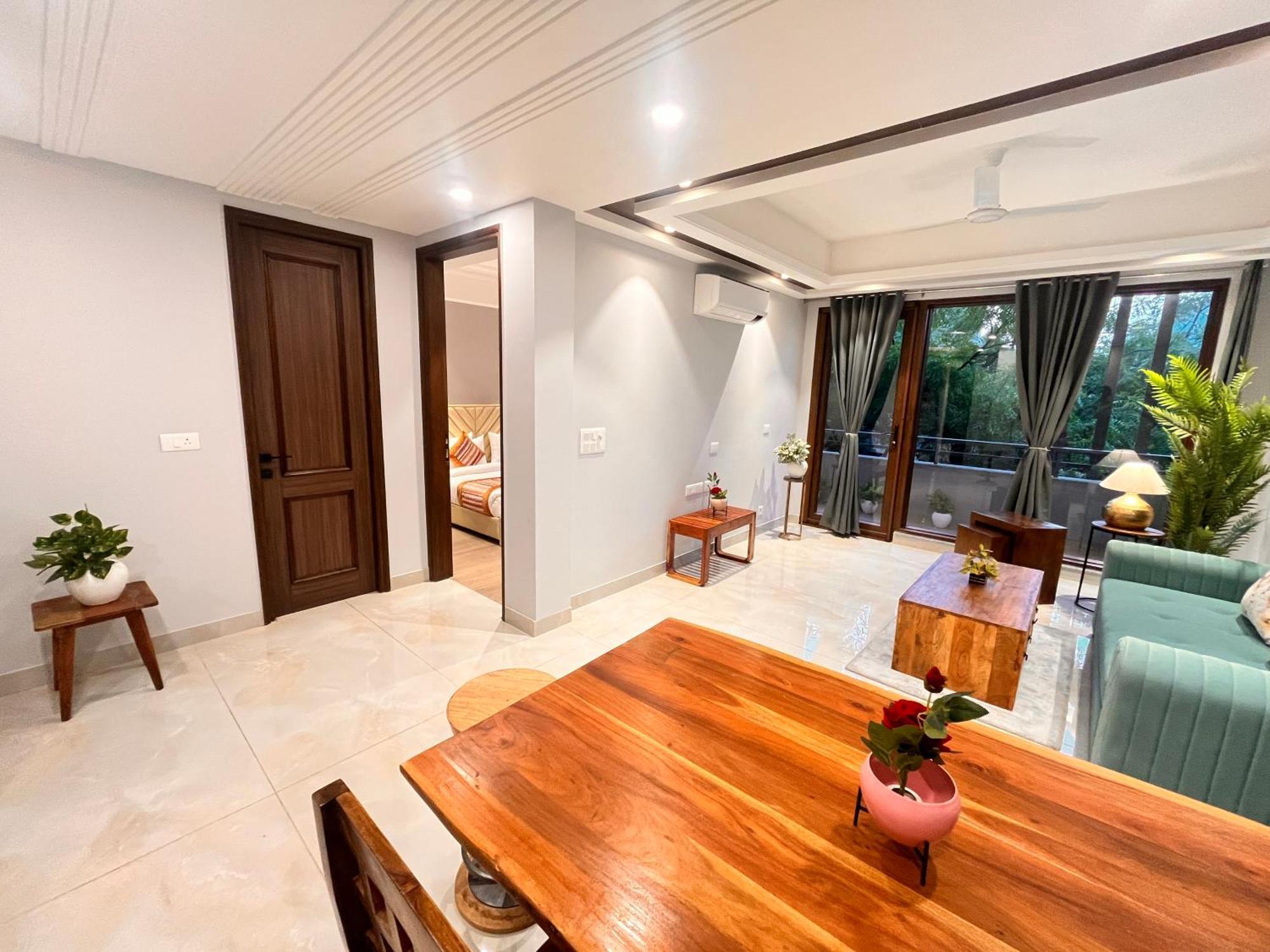 Hotel South Ex Residency - South Ex Near Aiims Delhi - Couple Friendly New Delhi